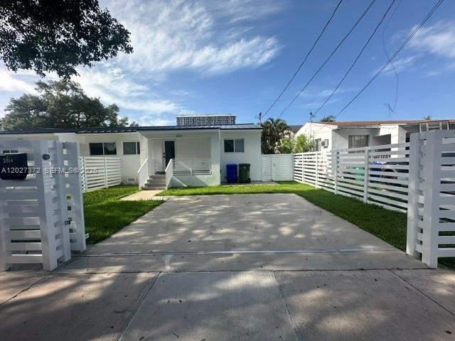 2814 SW 26th St # 2814, Miami FL 33133