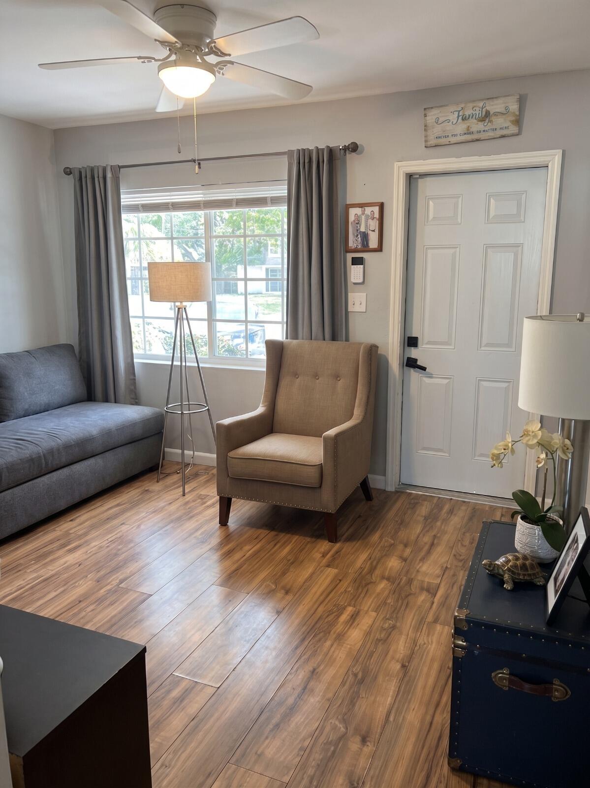 112 SW 67TH Avenue — Photo 4