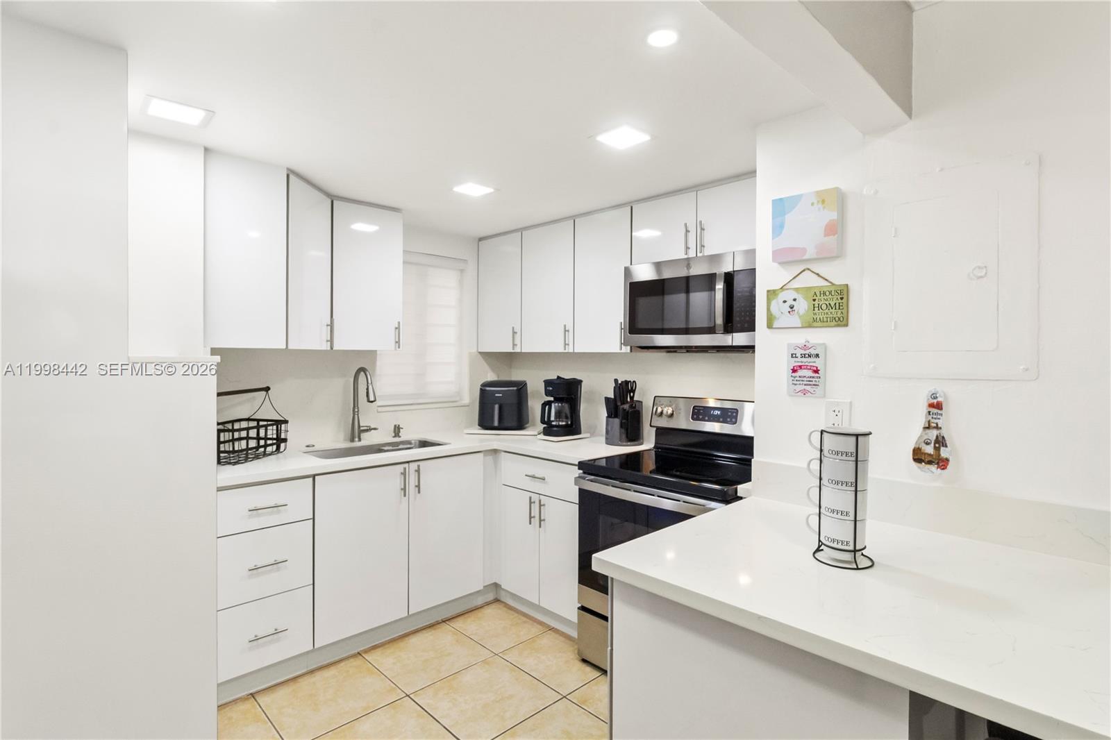 840 NW 87th Ave # 405, Miami FL 33172