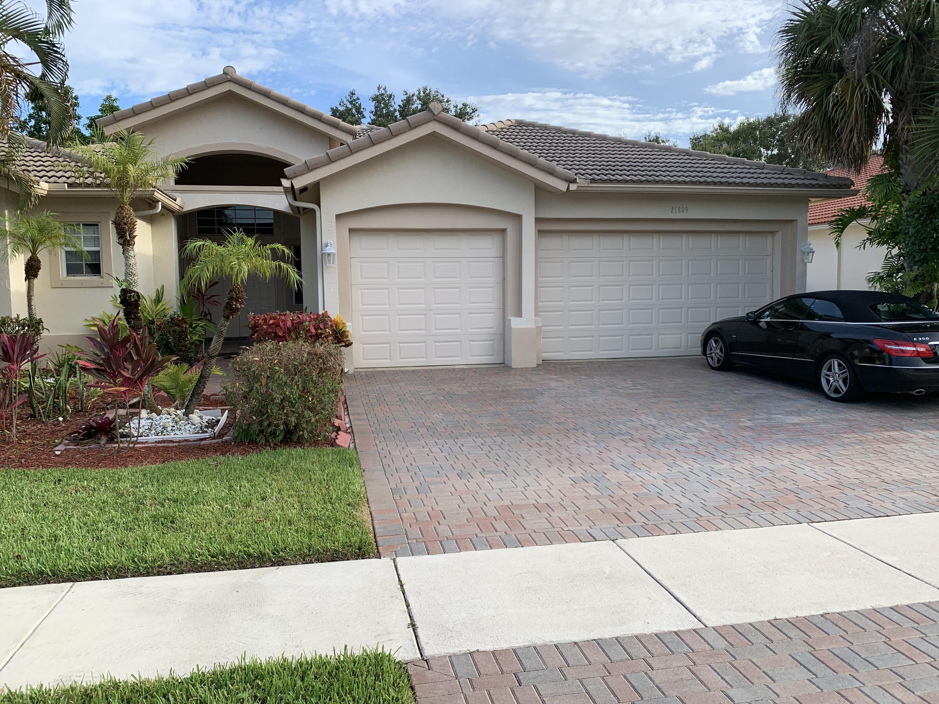 11889 Osprey Point CIRCLE Circle, Wellington FL 33449
