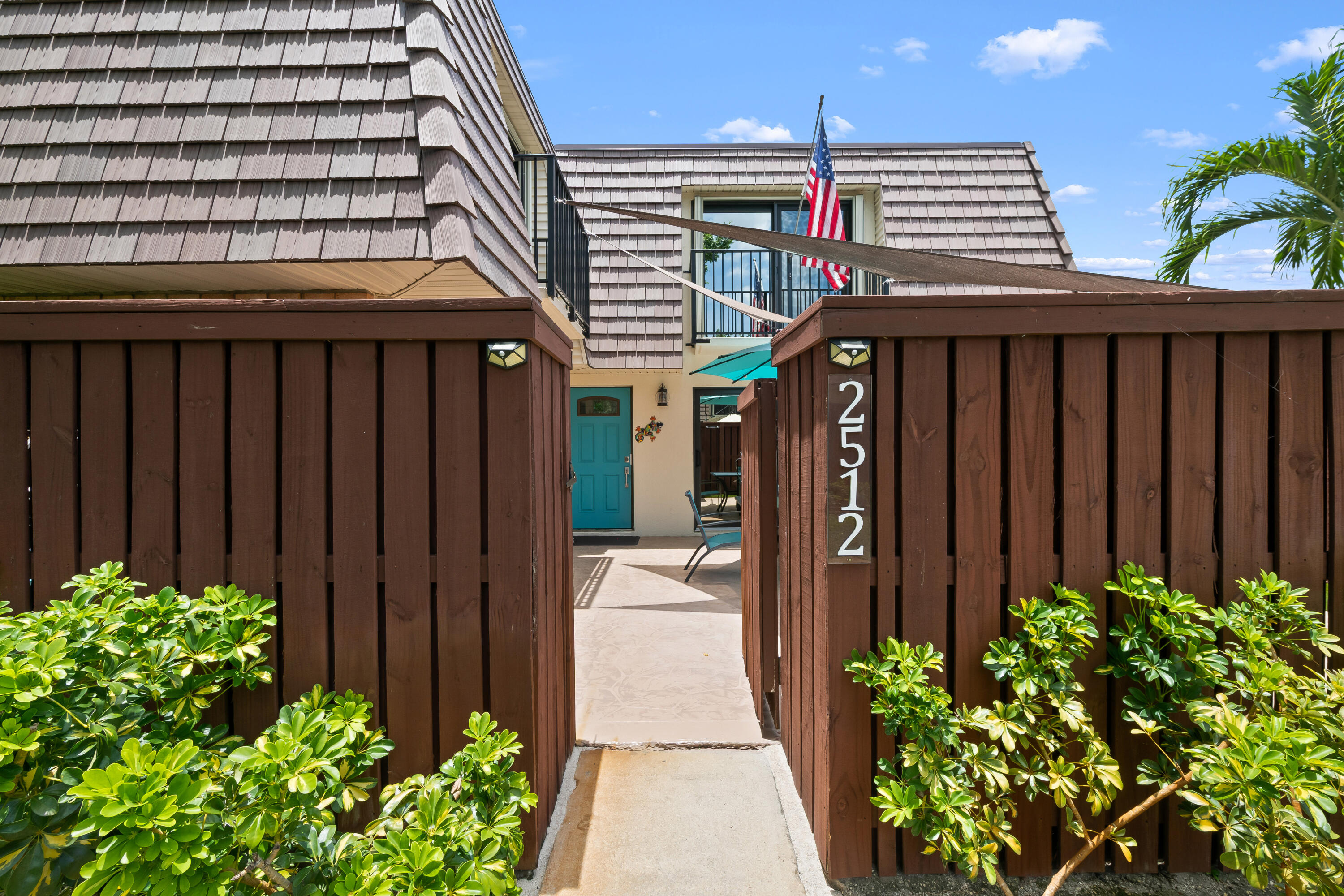2512 SW 15th Street, Deerfield Beach FL 33442