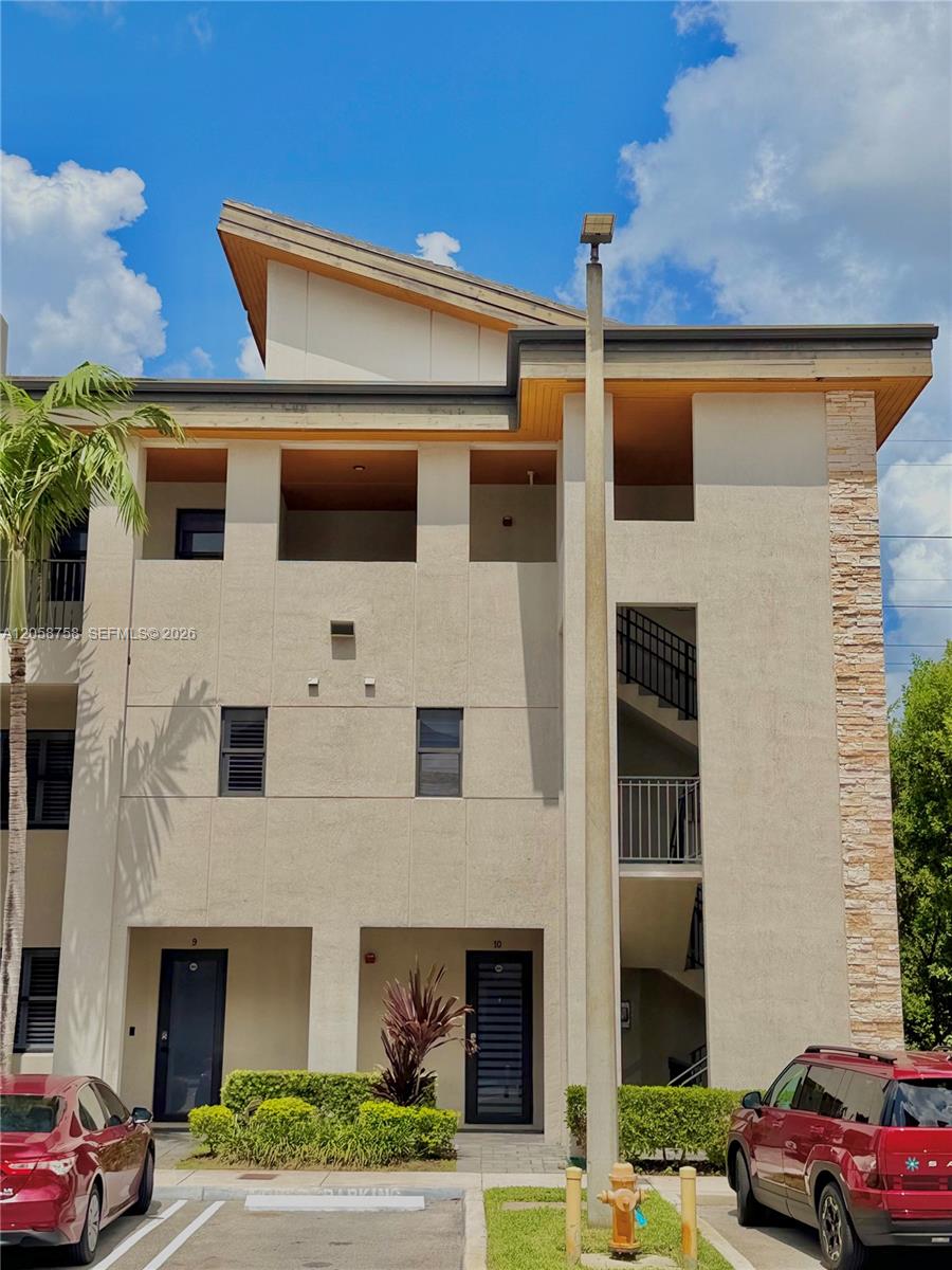 10455 NW 82nd St # 10, Doral FL 33178