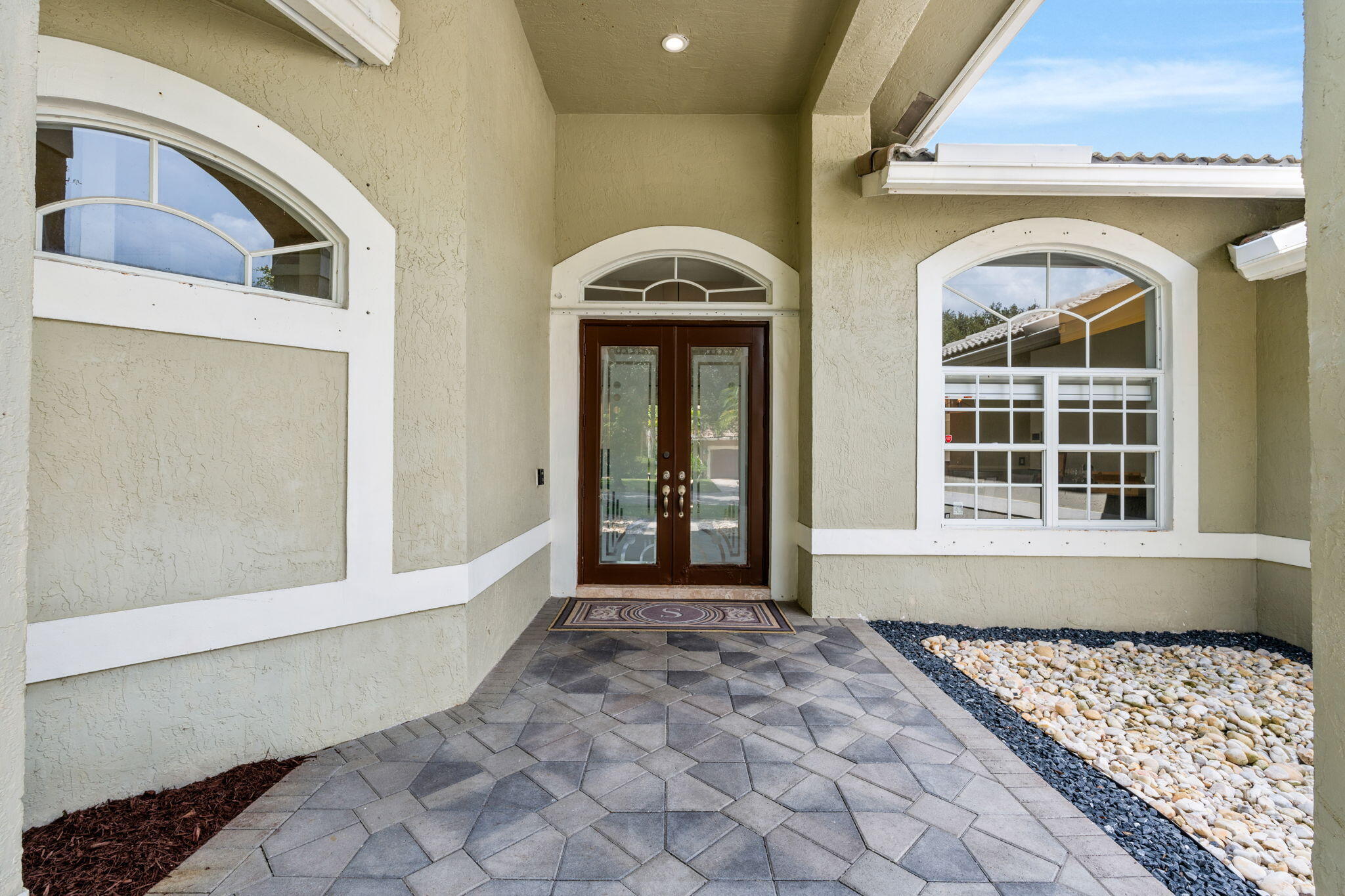 10668 NW 69TH Street — Photo 5