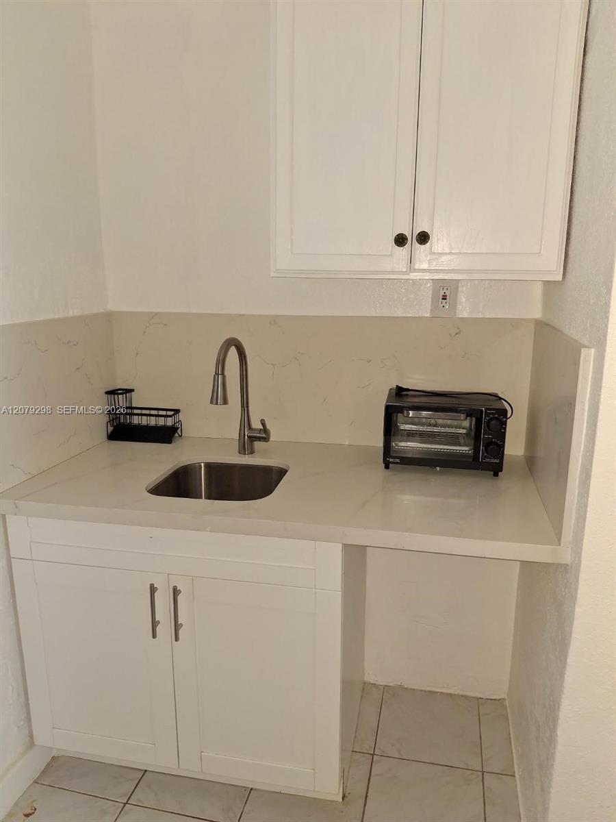 735 Sultan Ave # 1 — Photo 2
