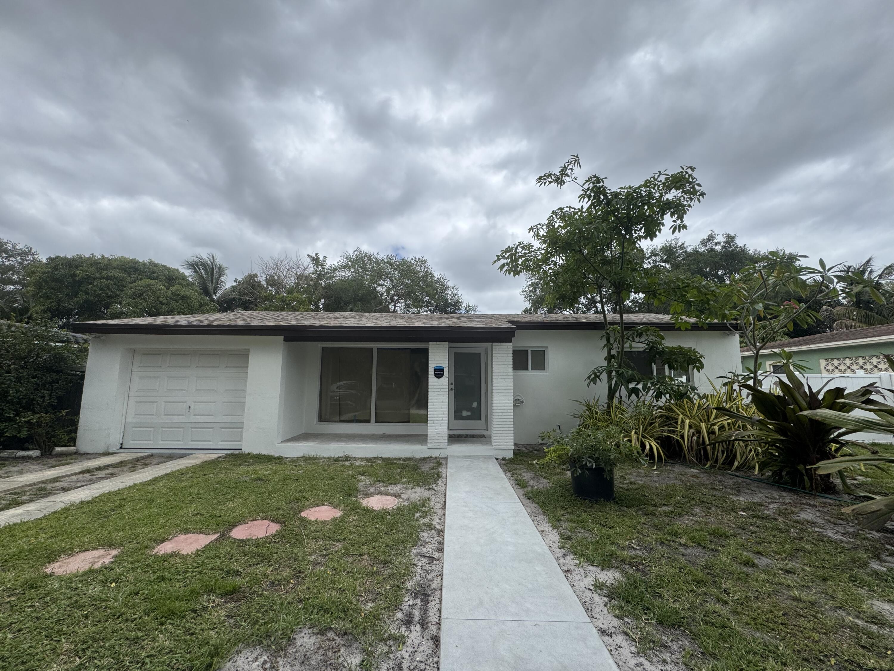 725 NE 160th Terrace, Miami FL 33162