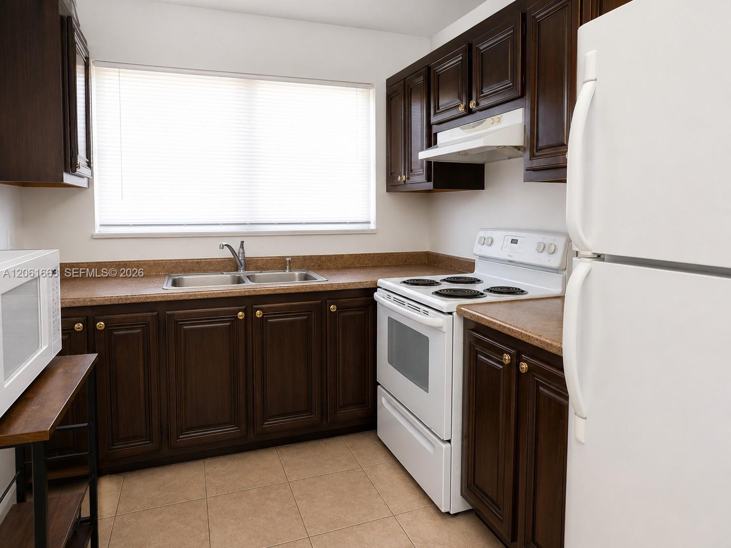 4044 NW 19th St # 401, Lauderhill FL 33313