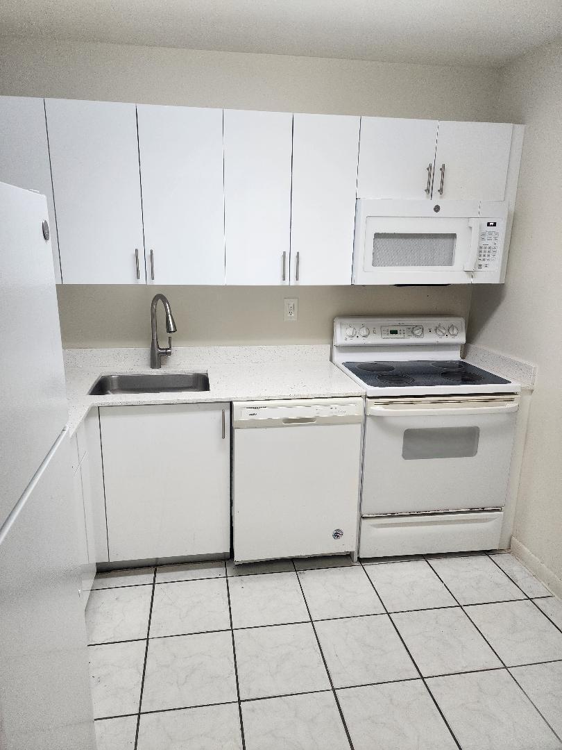 11311 SW 200TH Streets SW # D — Photo 3