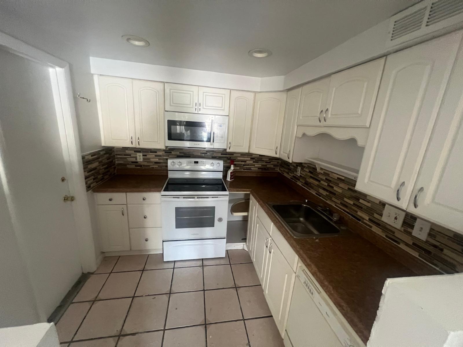 624 NW 13TH Street # 0110 — Photo 2