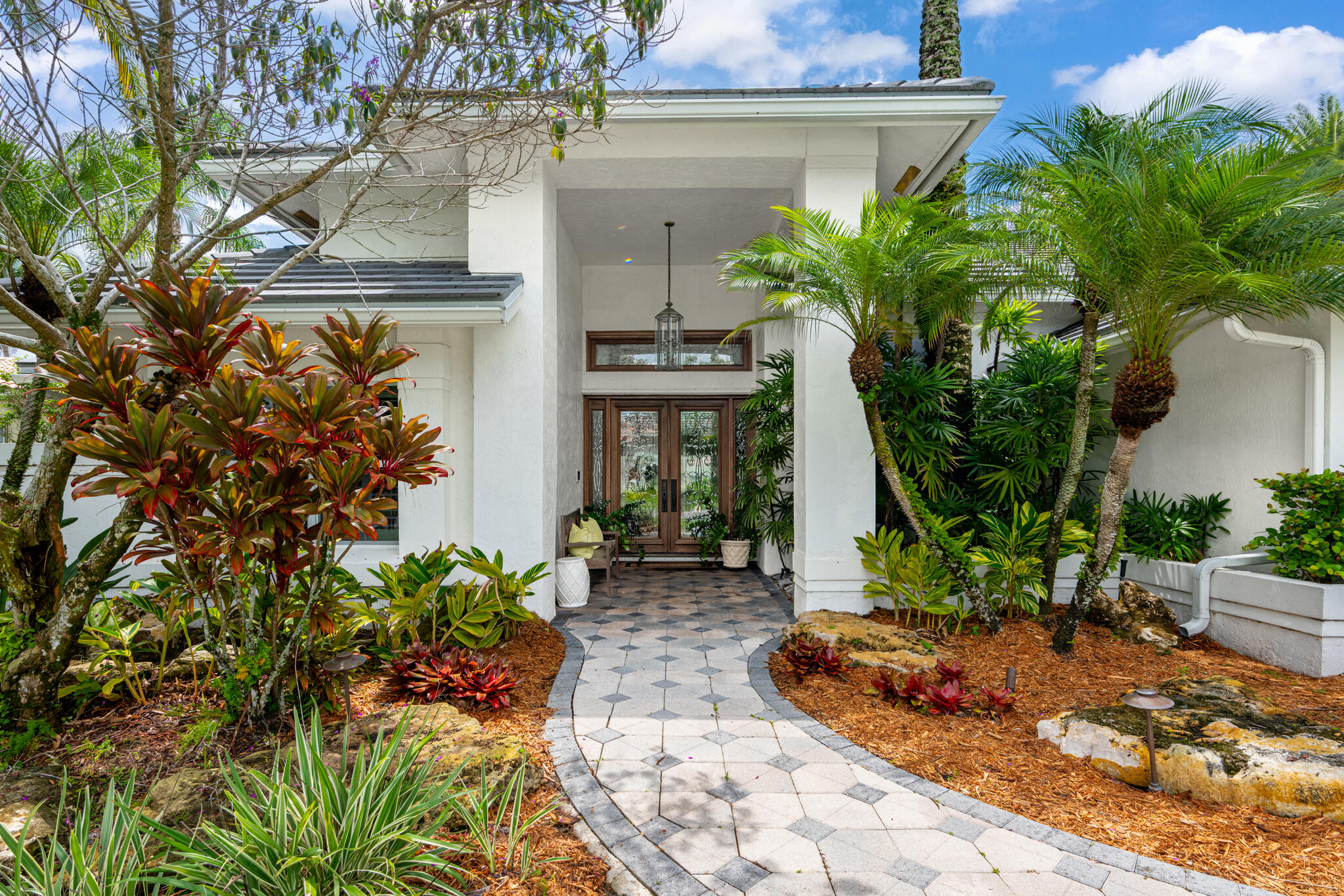 2339 Newbury Drive — Photo 4