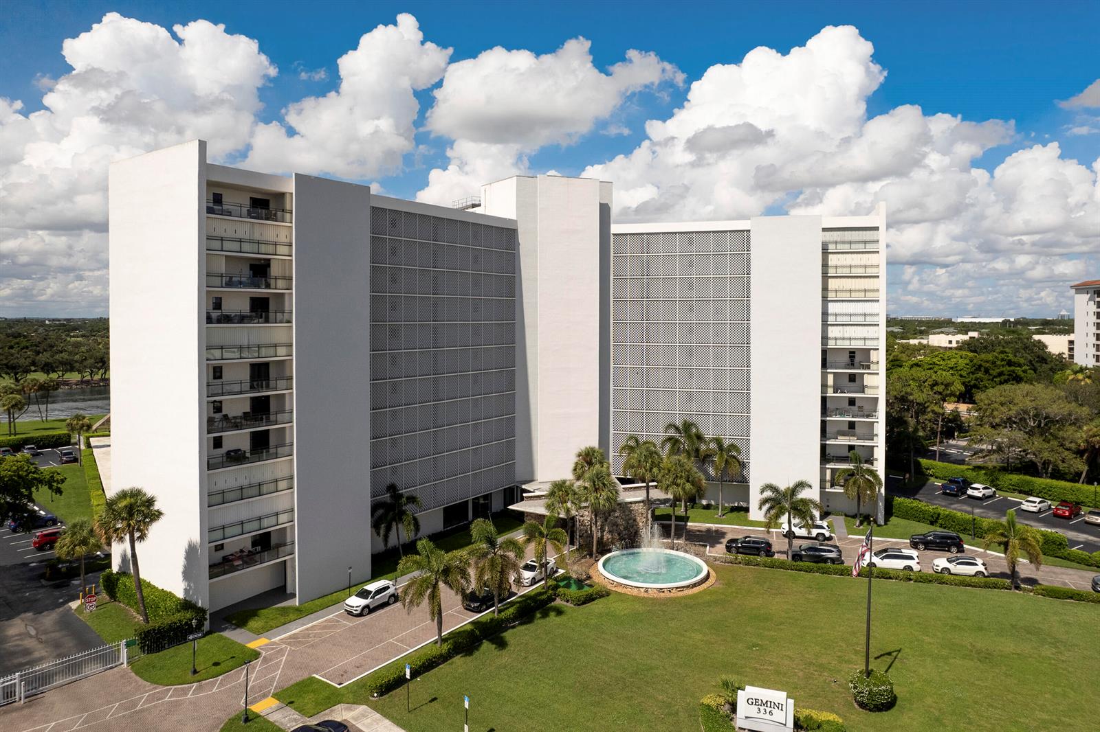 336 GOLFVIEW Road # 1017, North Palm Beach FL 33408