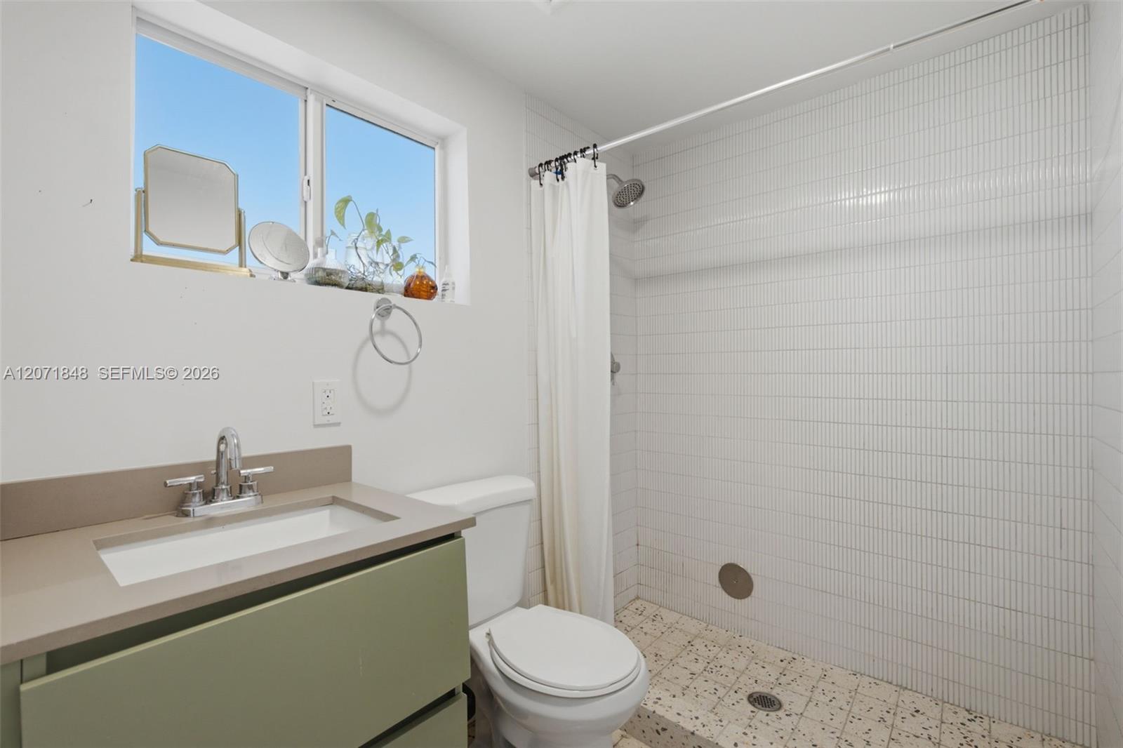 127 NW 74th St # 2 — Photo 4