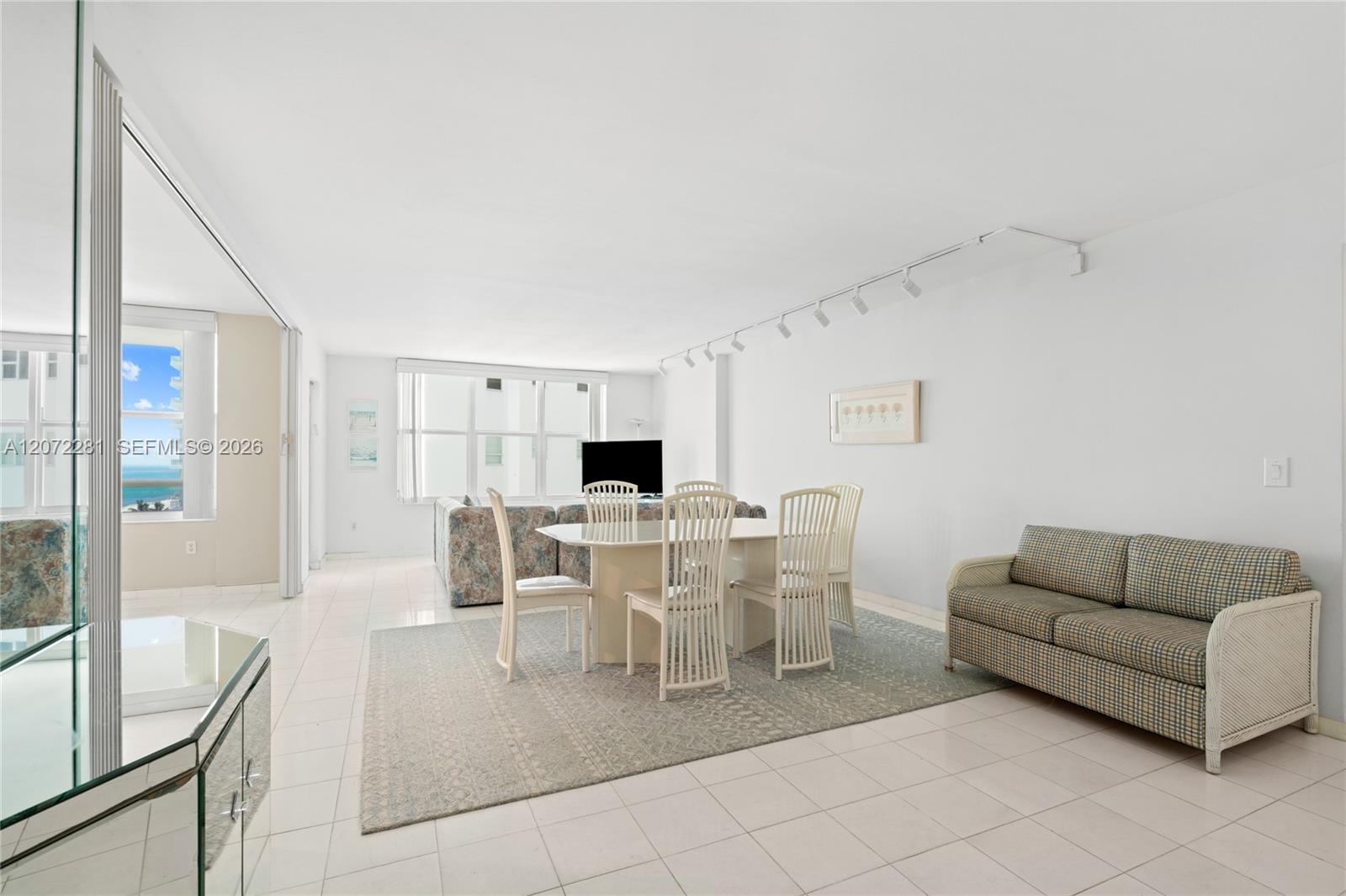 5001 Collins Ave # 10G — Photo 3