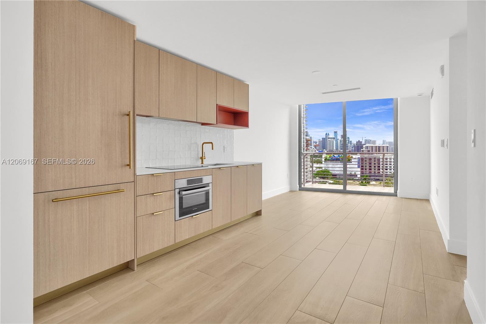 90 NE 32nd  Street — Photo 5