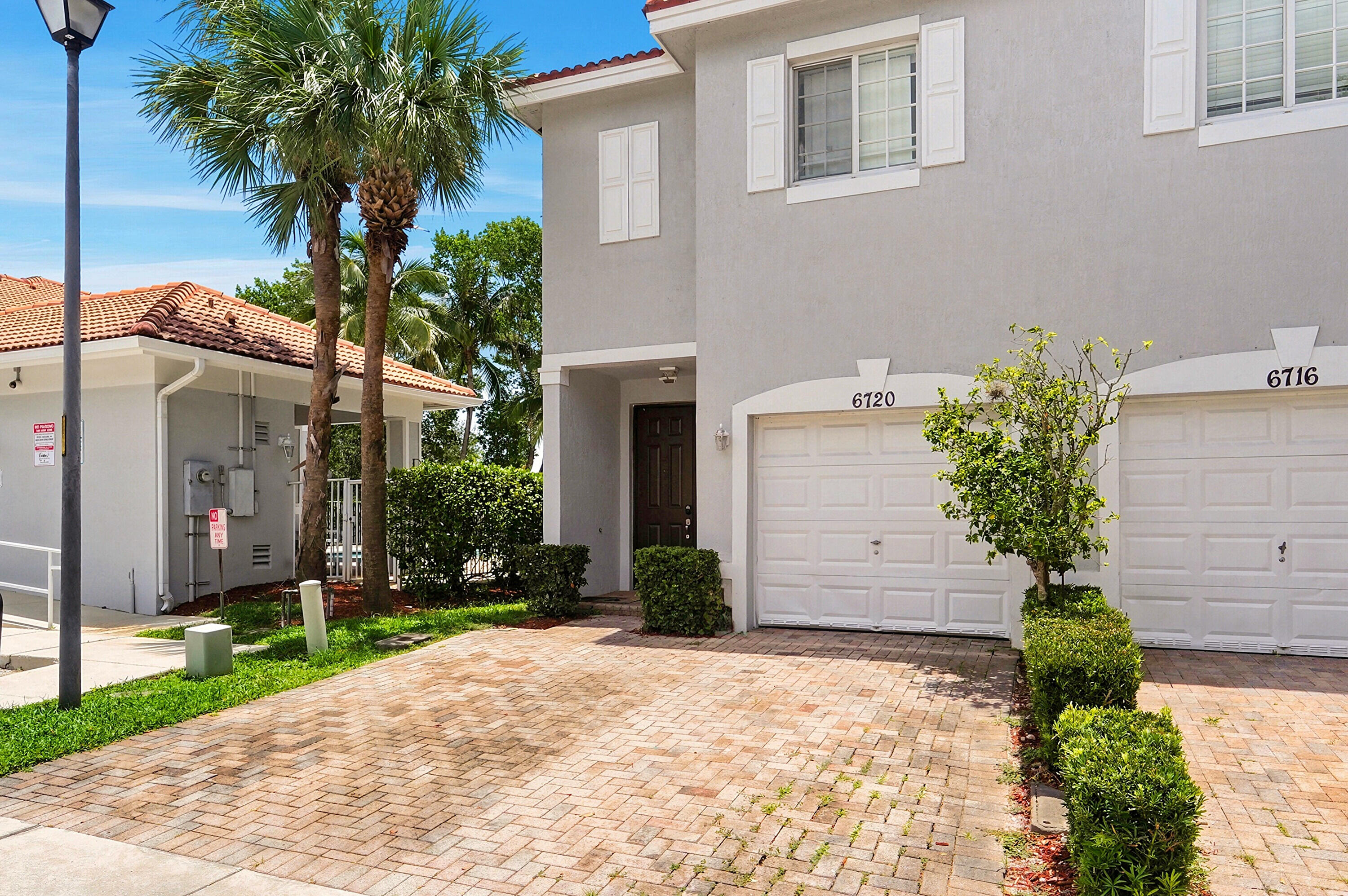 6720 CYPRESS WALK Terrace — Photo 3