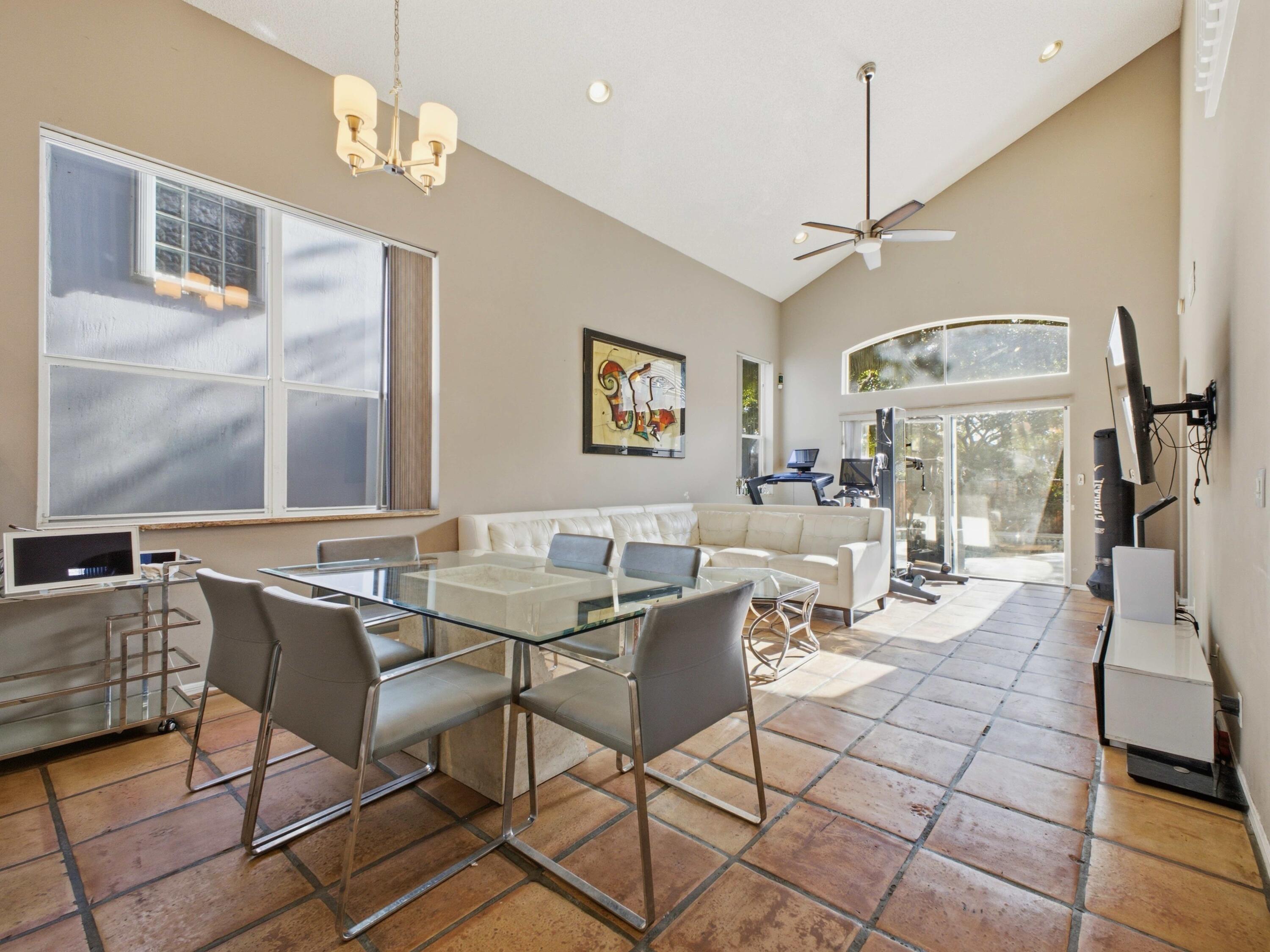 5655 LA QUINTA Court — Photo 5