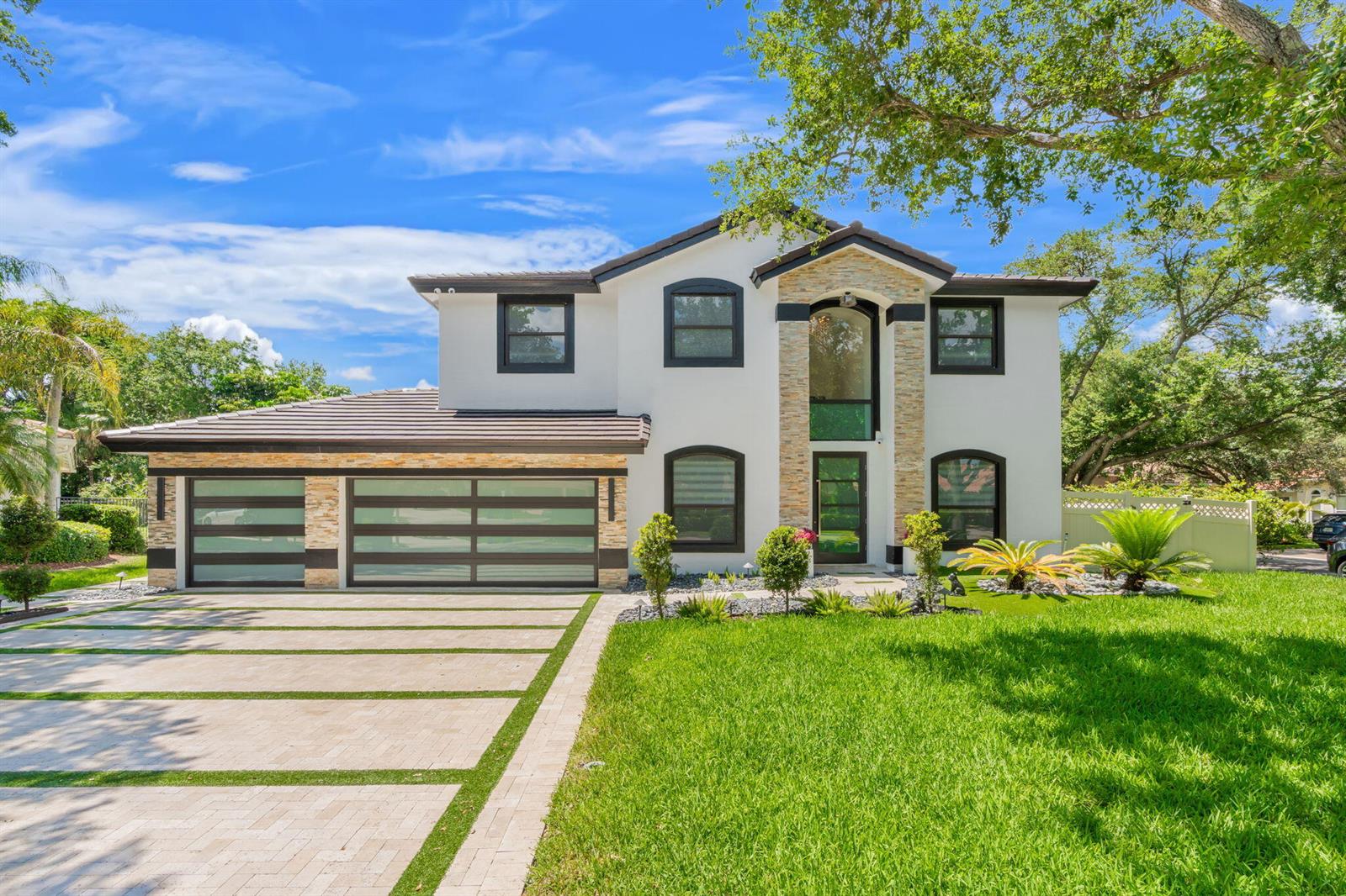 1254 NW 102nd Way, Coral Springs FL 33071