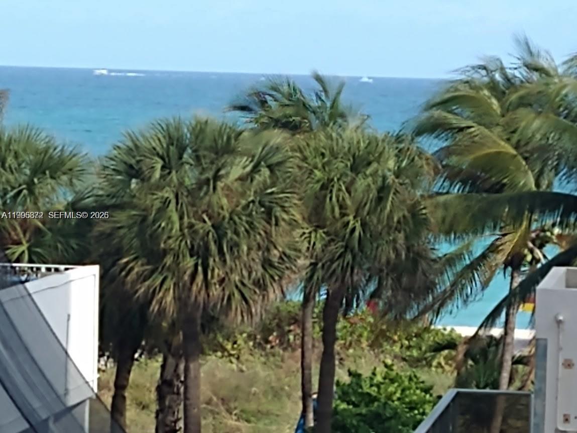 6039 Collins Ave # 407, Miami Beach FL 33140