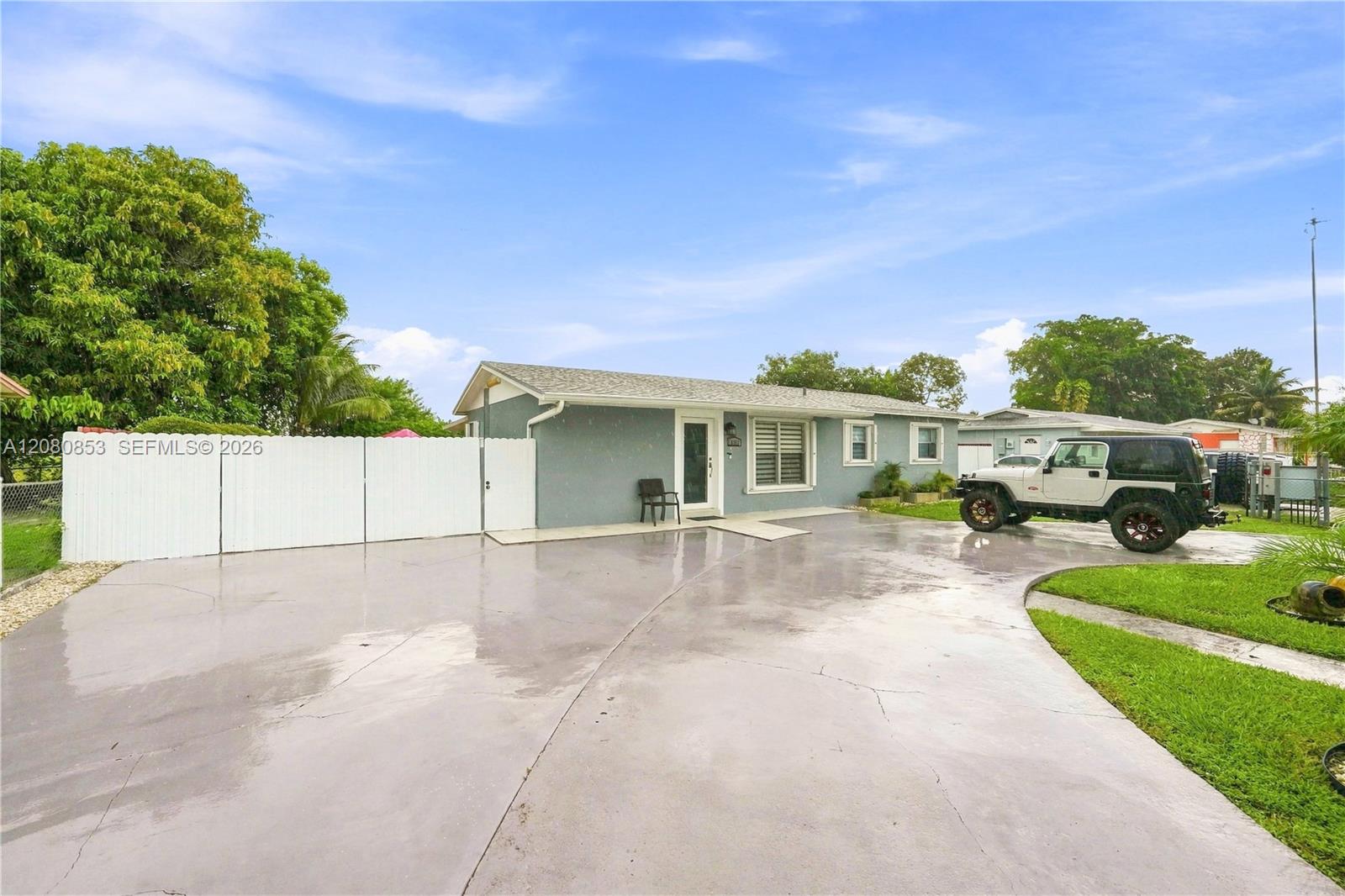 4111 NW 203rd Ln — Photo 3