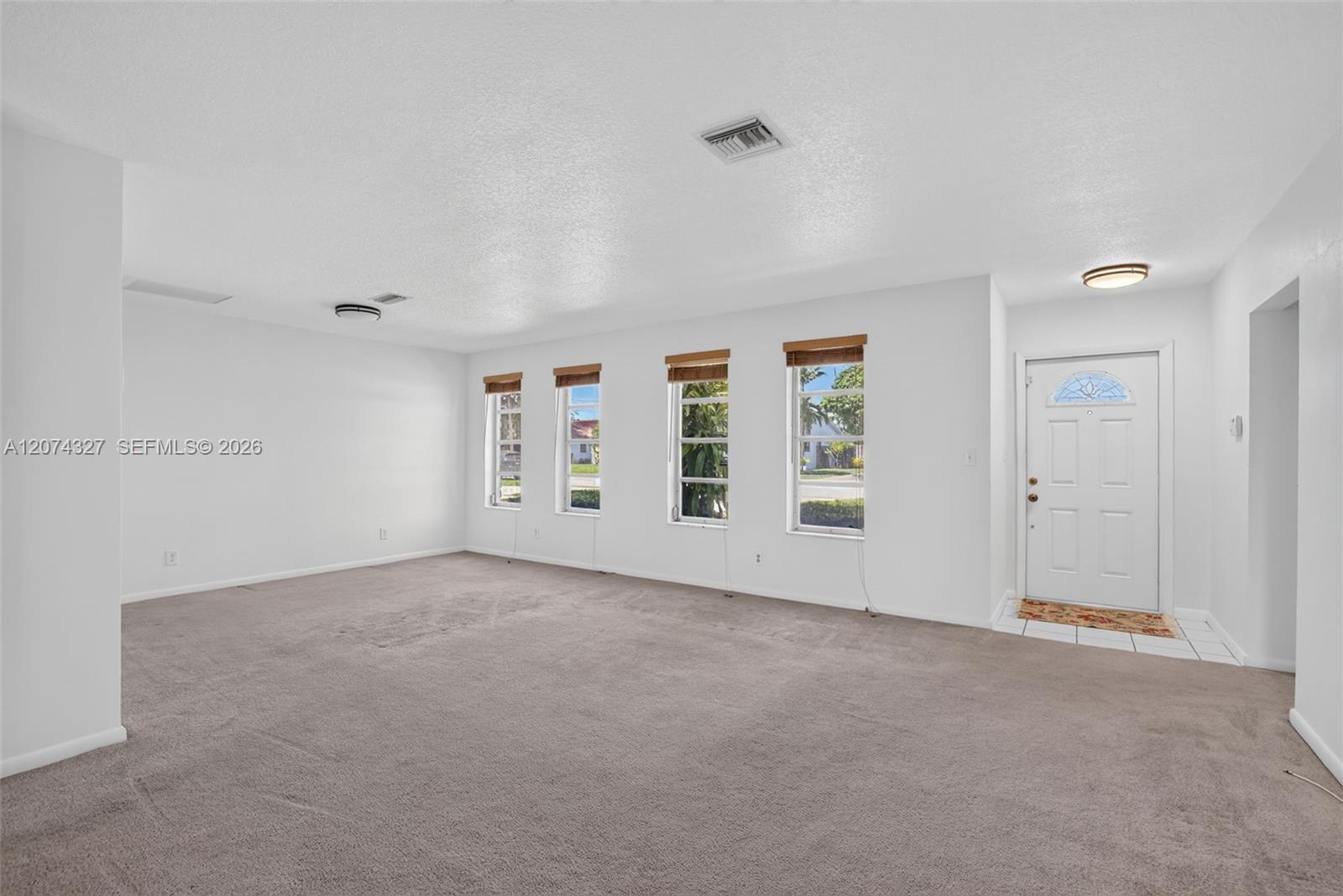 148 SW 126th Ave — Photo 3