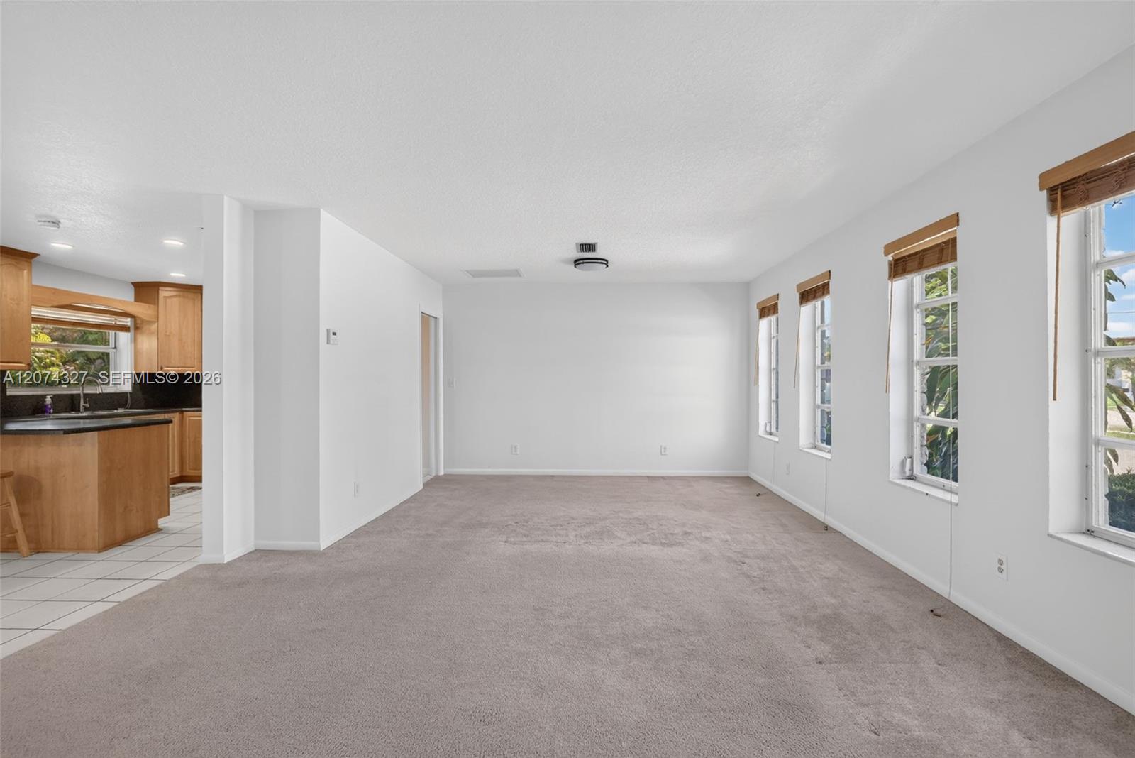 148 SW 126th Ave — Photo 4