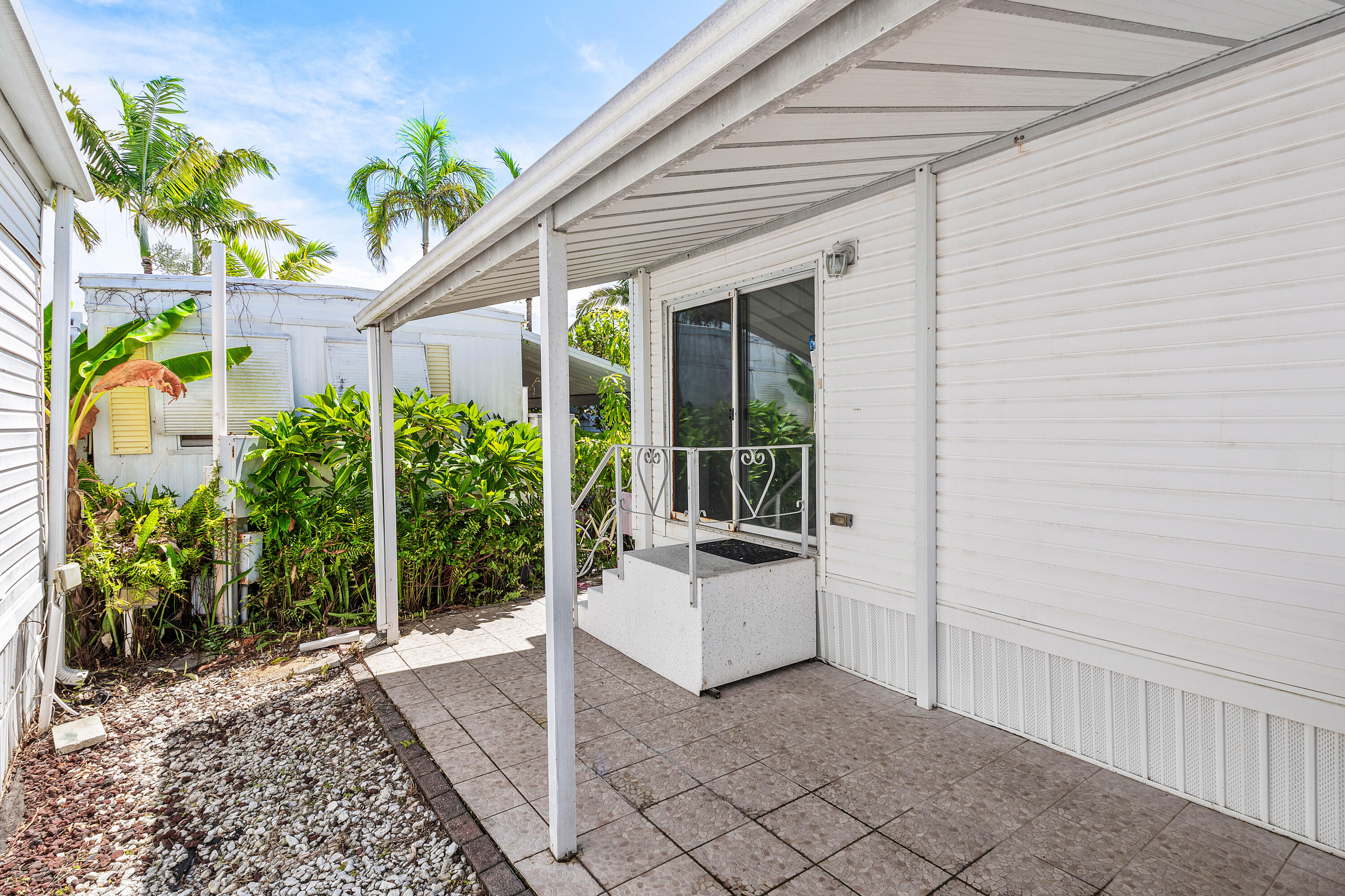 13 Hibiscus Drive # H — Photo 3