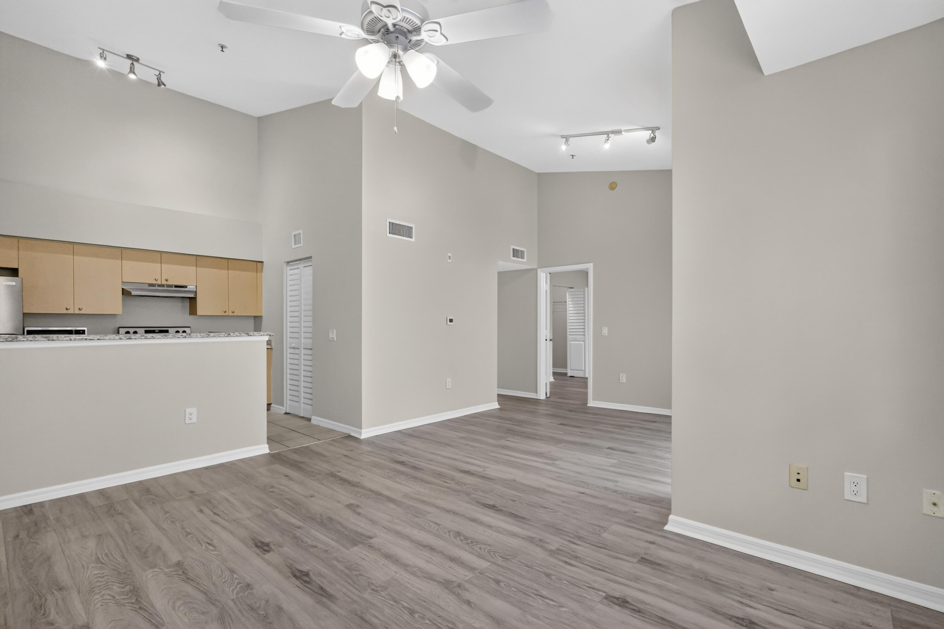4271 SAN MARINO Boulevard # 201 — Photo 5