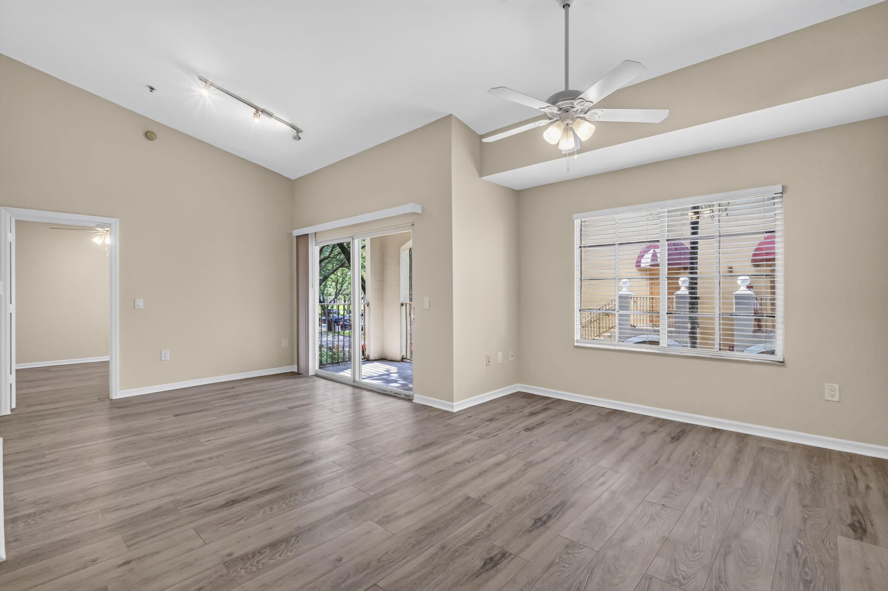 4271 SAN MARINO Boulevard # 201 — Photo 2