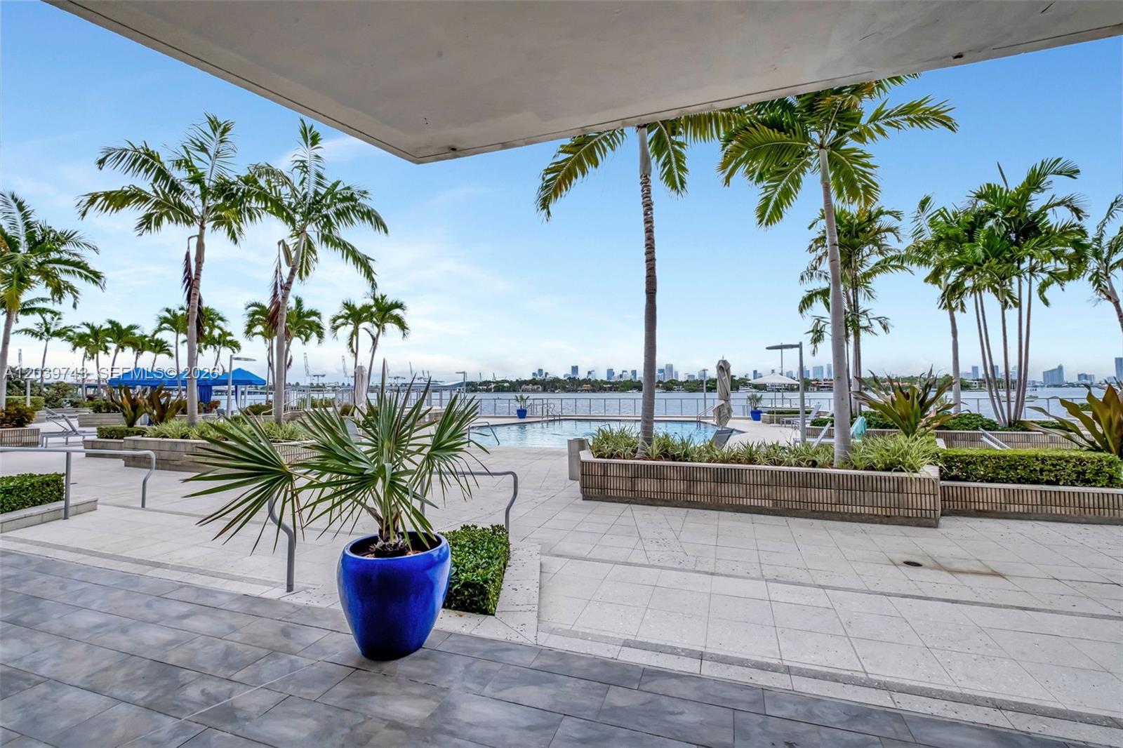 800 West Ave # 533, Miami Beach FL 33139