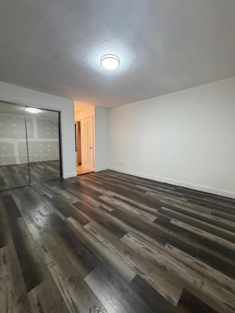 1400 NE 191st St # 310 — Photo 4