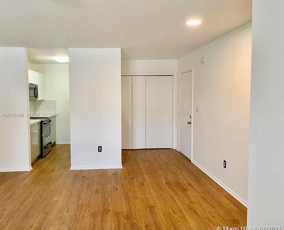 4421 W Mcnab Rd # 20 — Photo 2