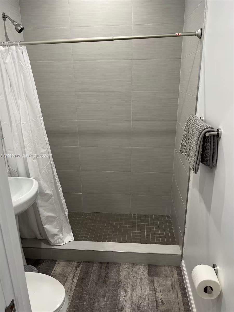 2285 NW 2nd St # 5 — Photo 2