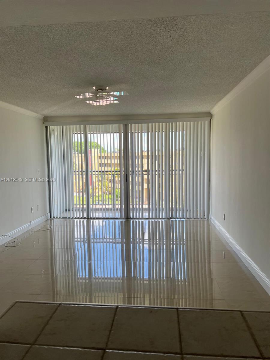 9210 Fontainebleau Blvd # 506 — Photo 2