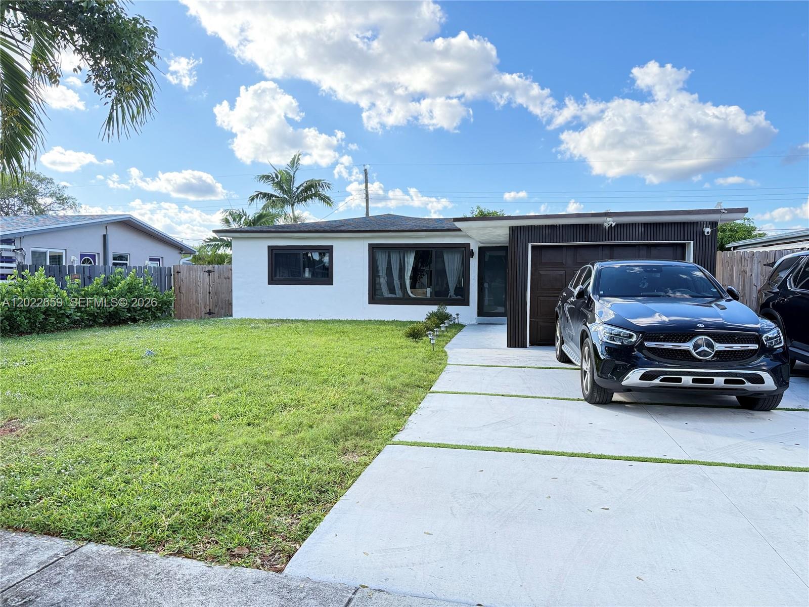 1825 SW 43rd Ave, Fort Lauderdale FL 33317