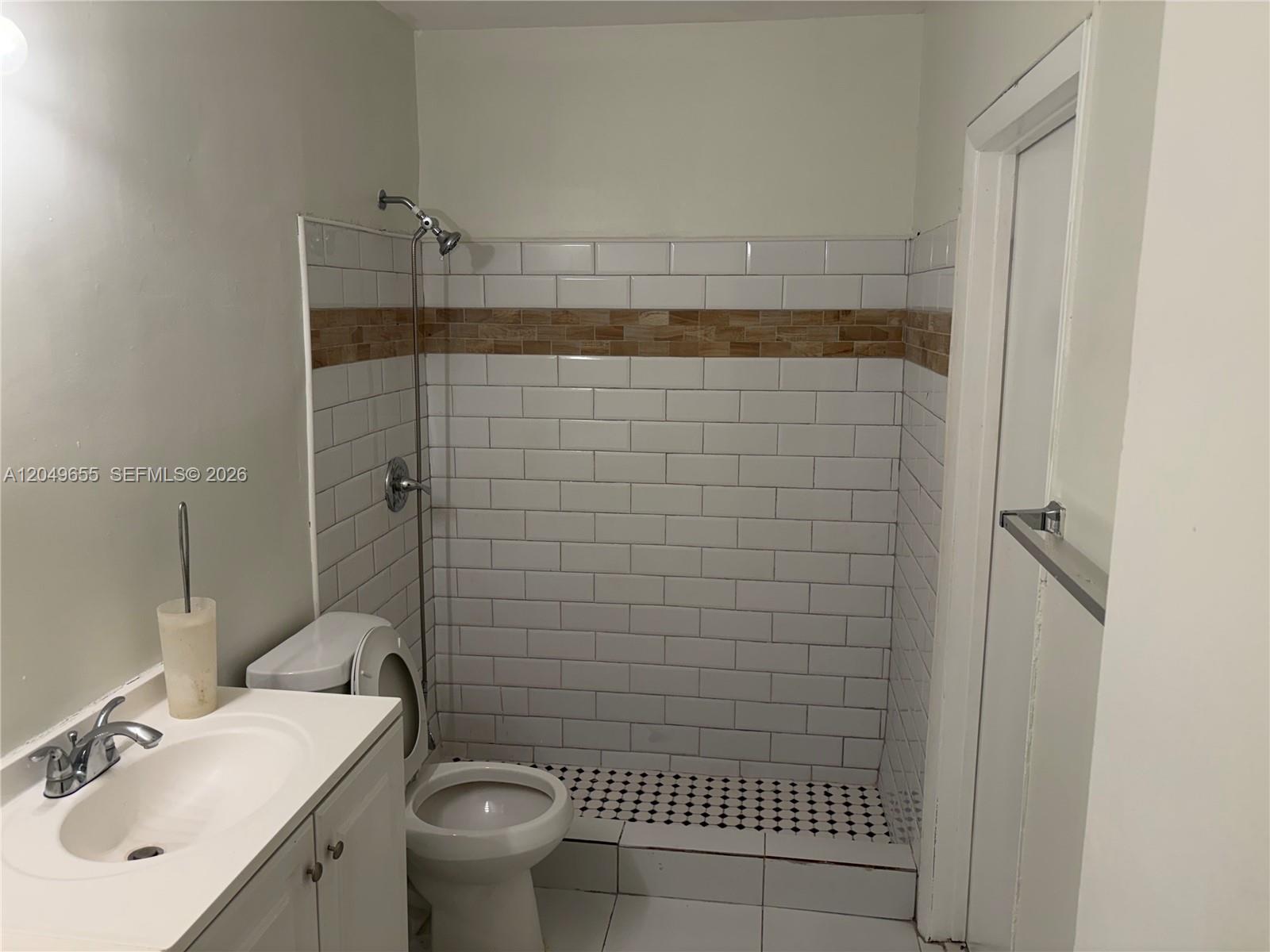5853 Mckinley St # 3 — Photo 4