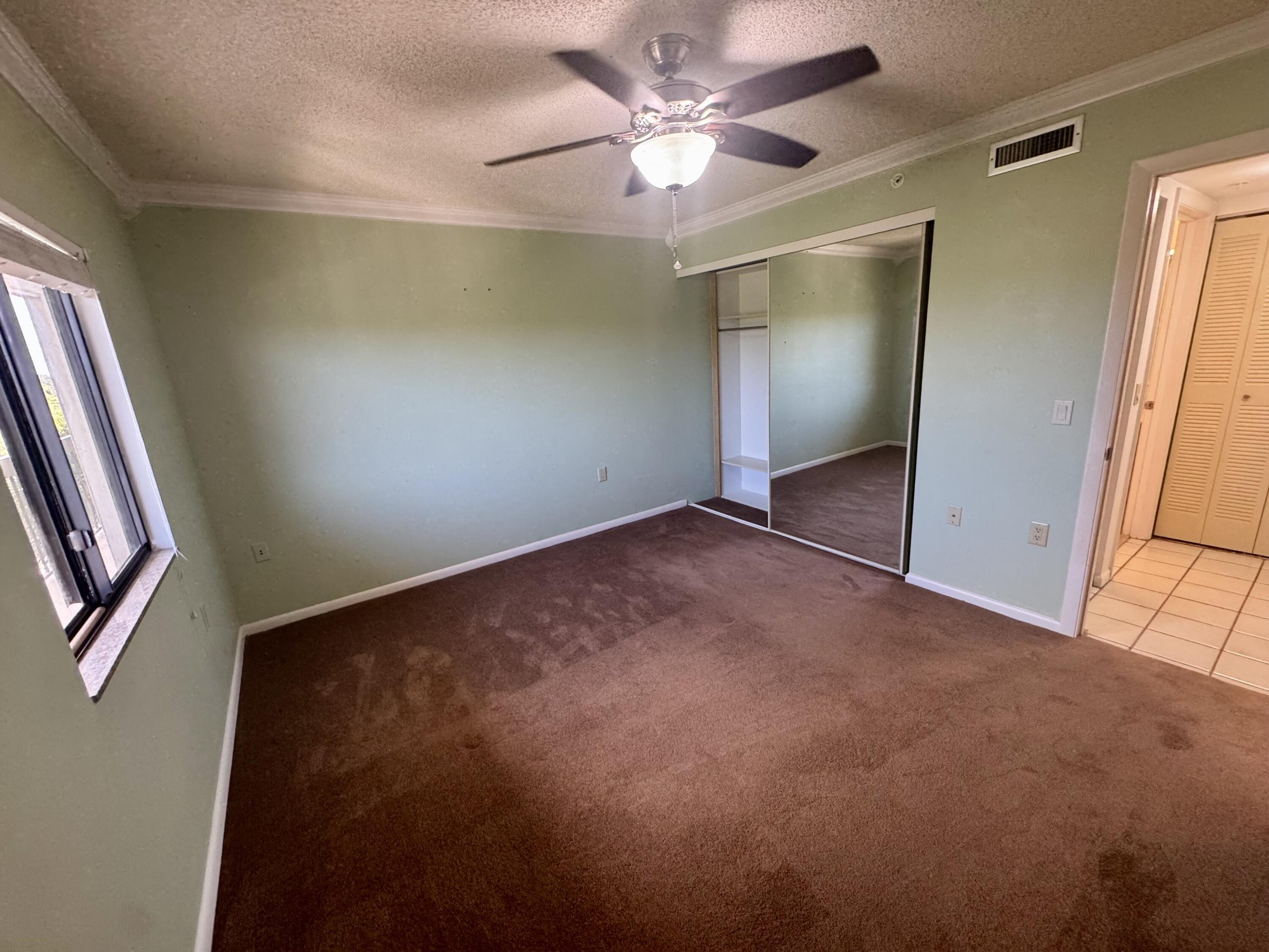601 SEAFARER Circle # 405 — Photo 2