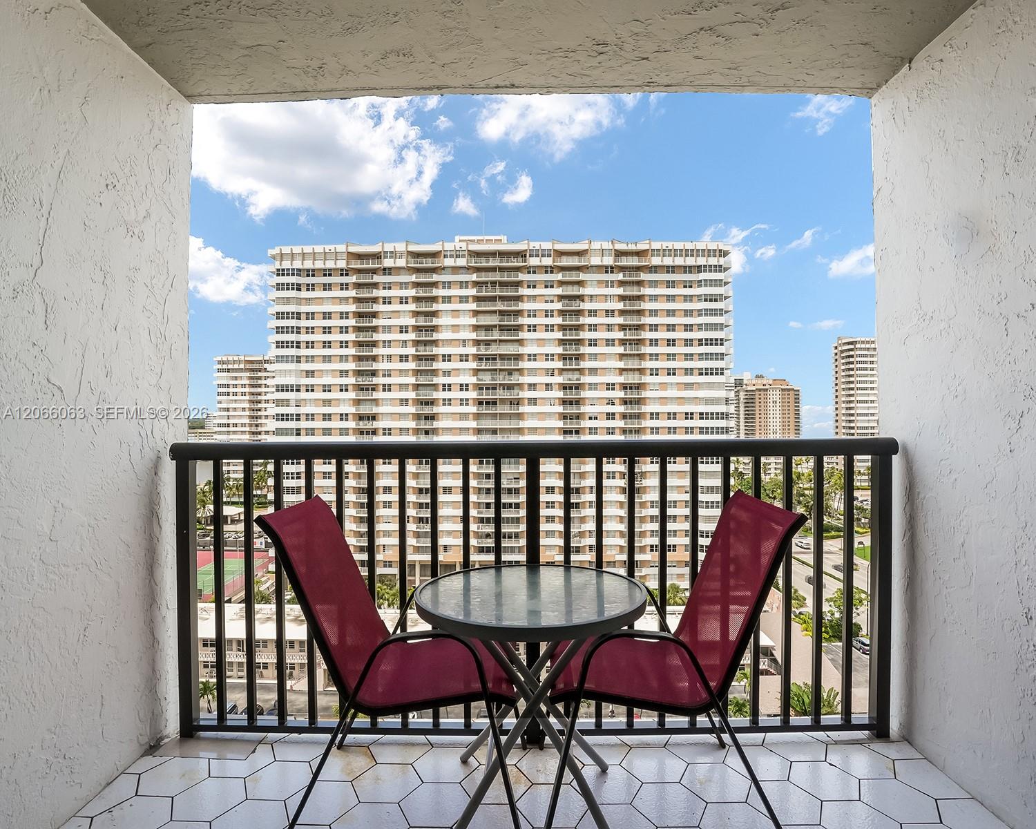 2049 S Ocean Dr # 1406 — Photo 2