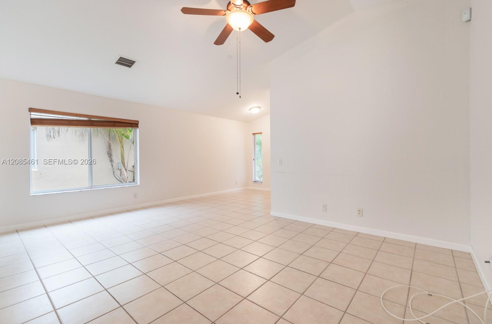 1211 Golden Cane Dr — Photo 4