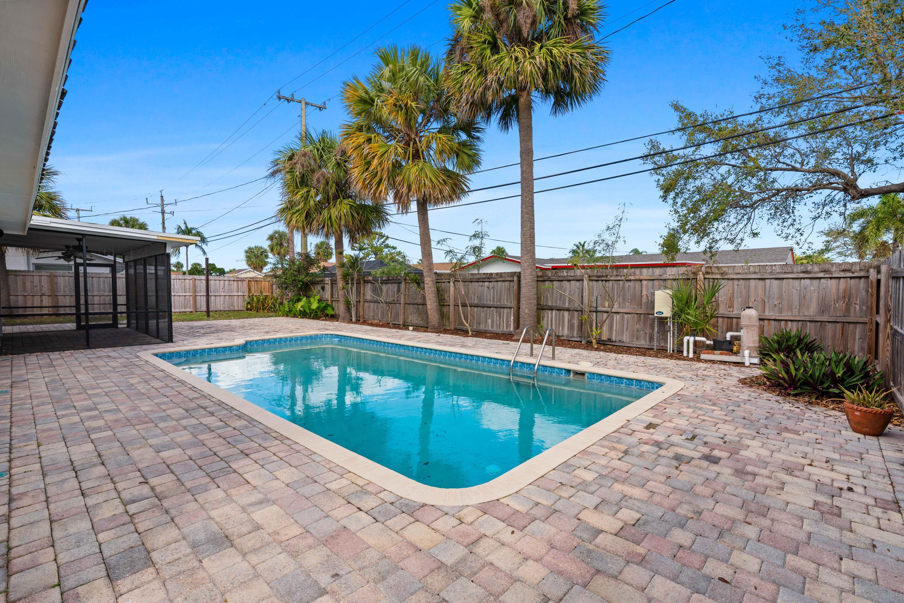 3697 Holly Drive — Photo 4