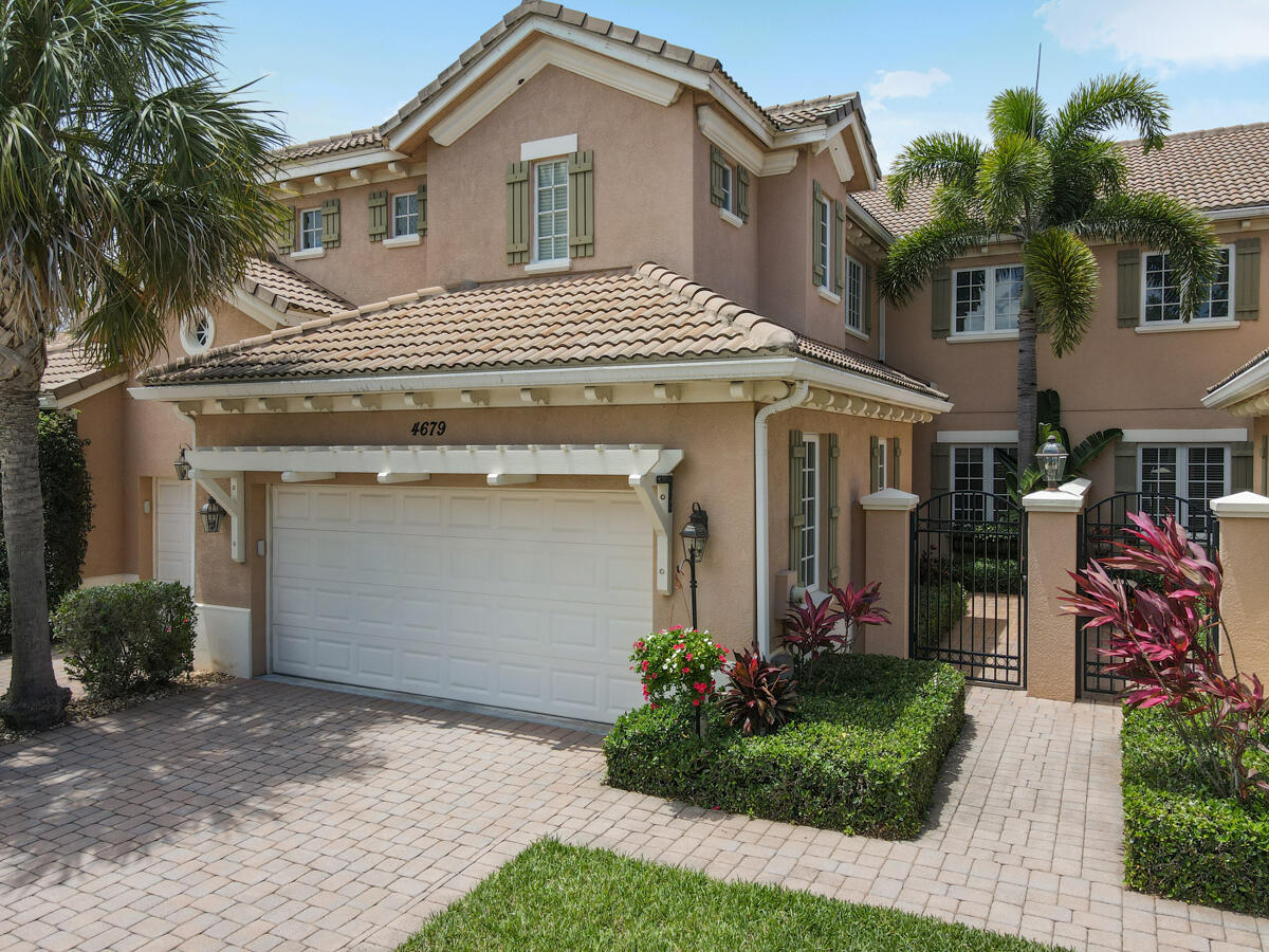 4679 Cadiz Circle, Palm Beach Gardens FL 33418