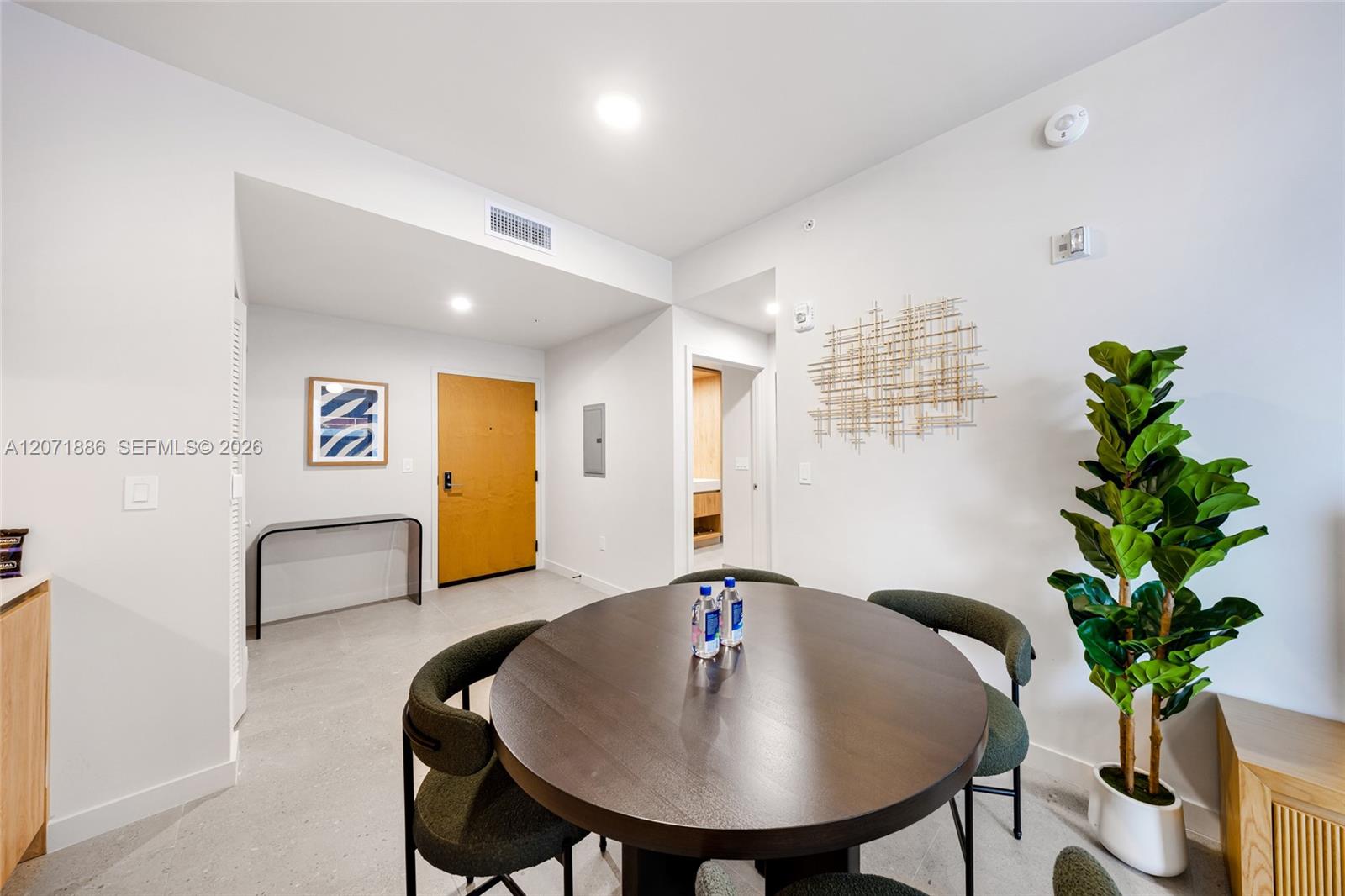 11 NE 6th St # 2804 — Photo 3