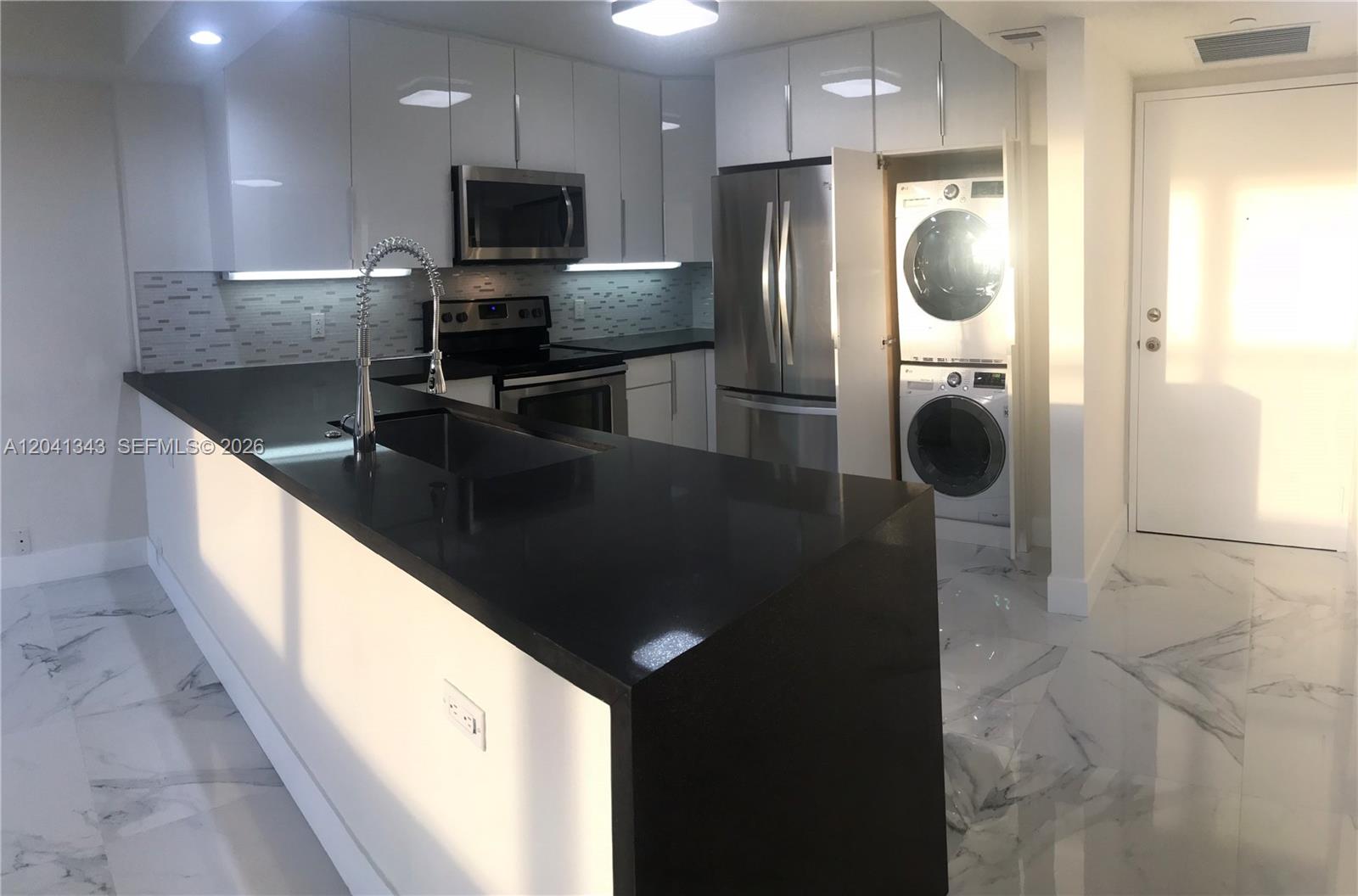 1901 Brickell Ave # B2003, Miami FL 33129