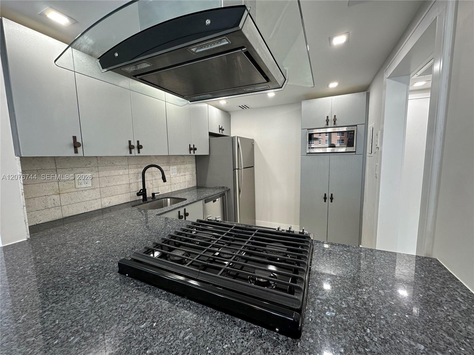 2030 S Ocean Dr # 1611 — Photo 4