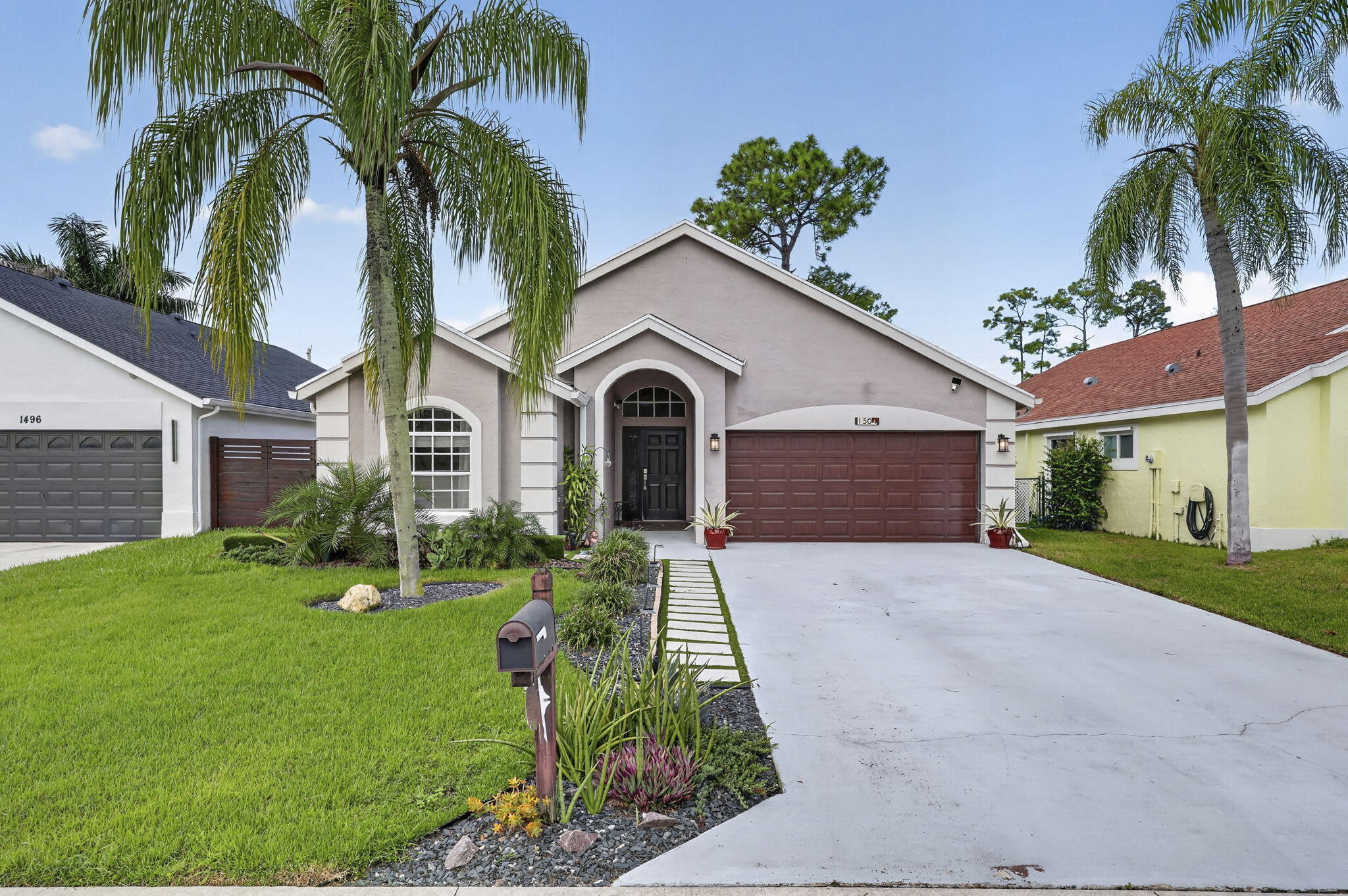 1504 LAKE BREEZE Drive, Wellington FL 33414
