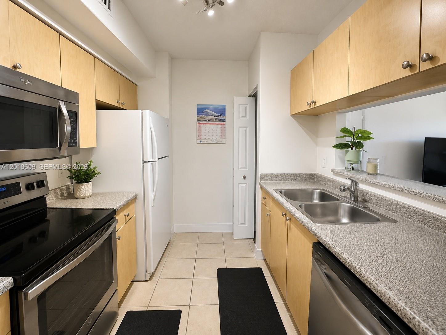 2240 E Preserve Way # 308 — Photo 5