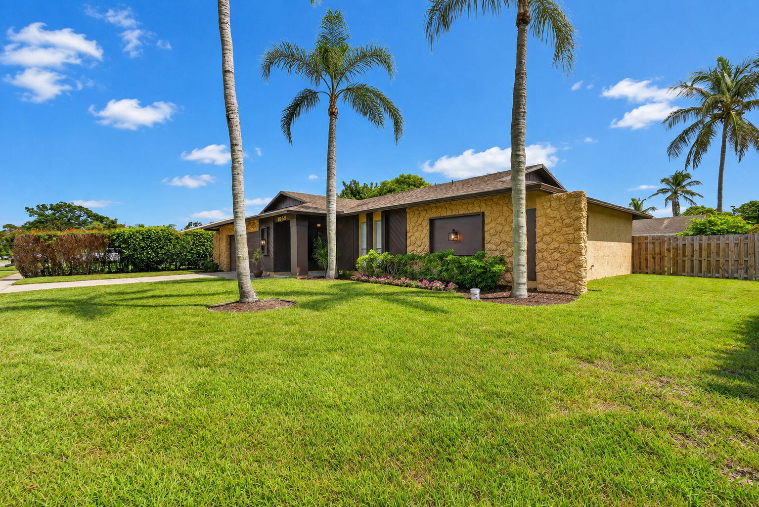 1058 Fernlea Drive — Photo 3