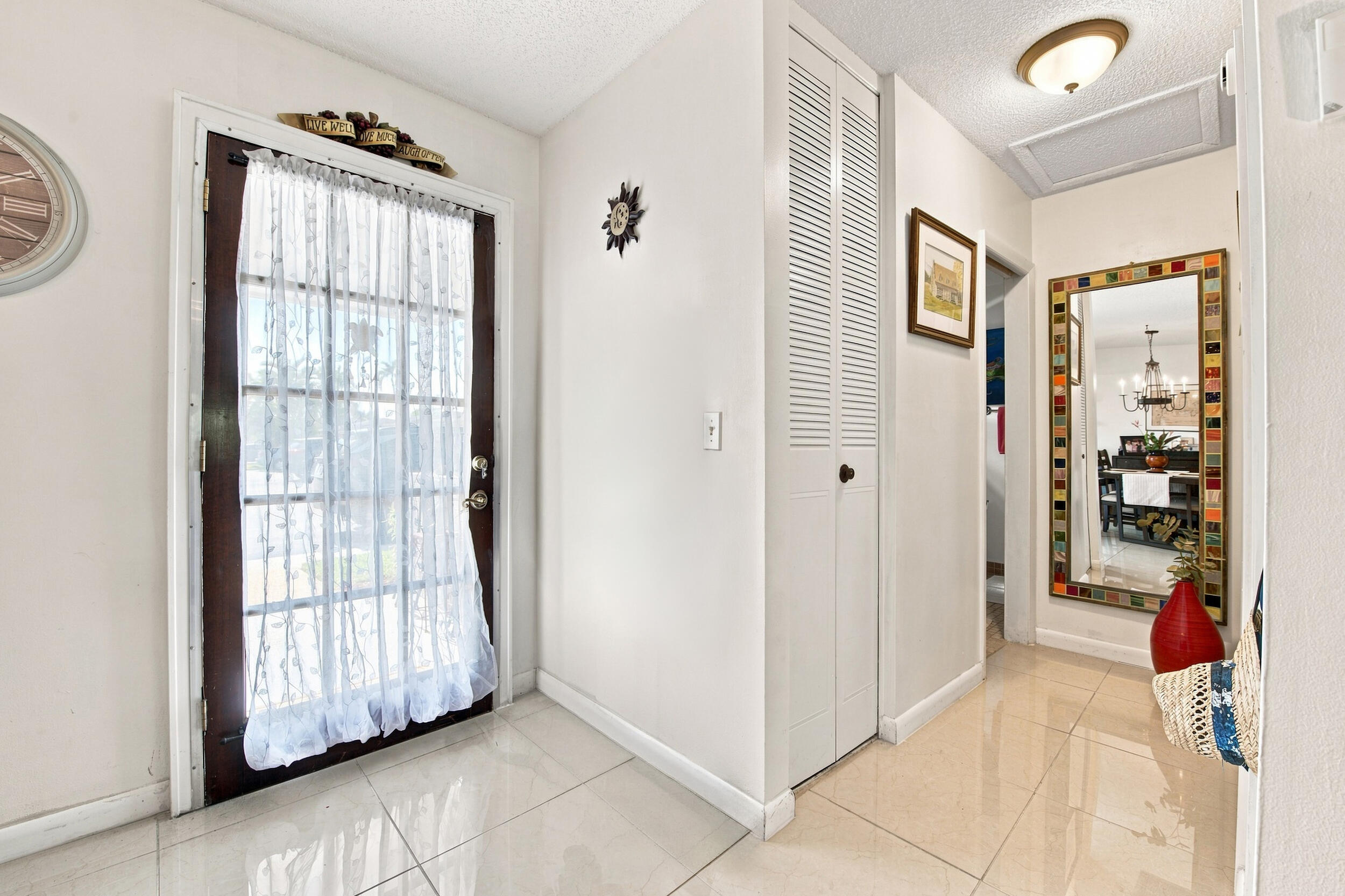 2761 EMORY Drive W # B — Photo 2