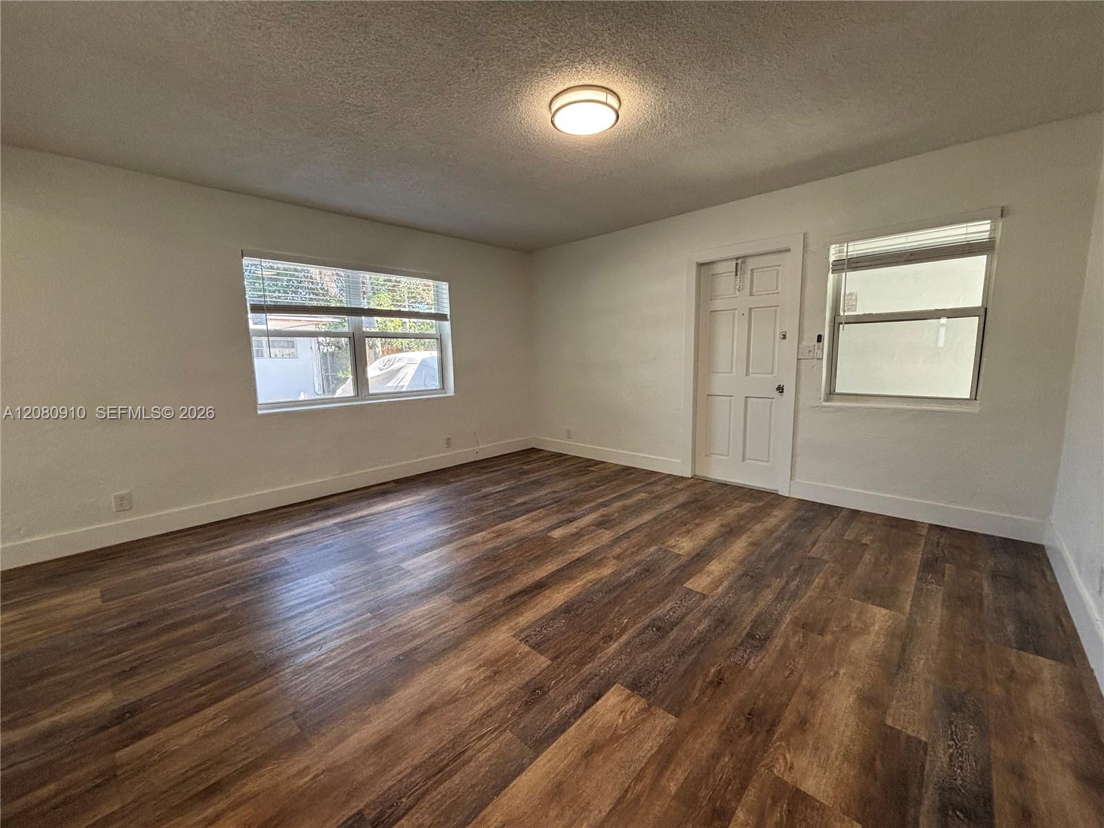 1821 Thomas St # 6 — Photo 4