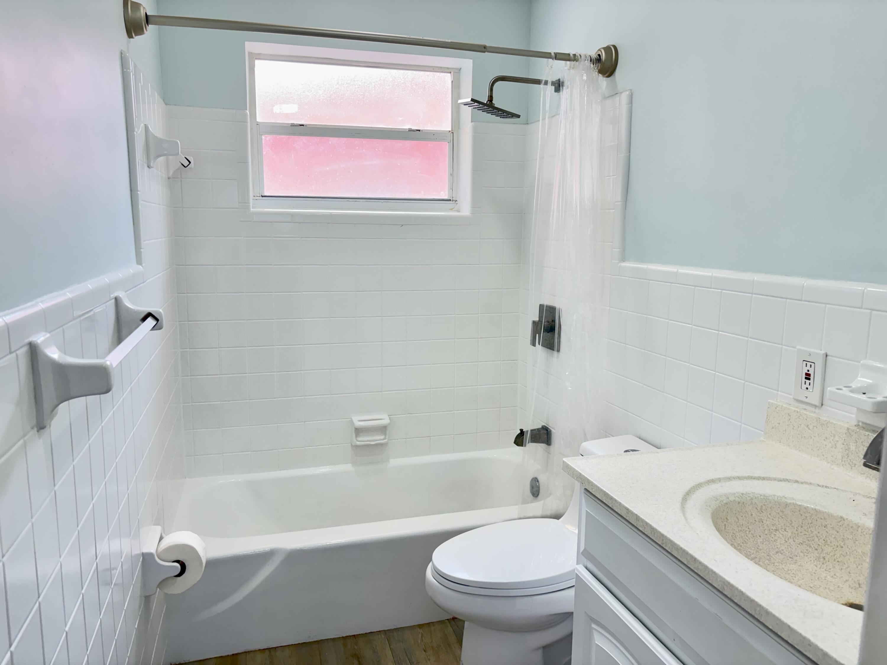 720 SE 15th Street # 2 — Photo 5