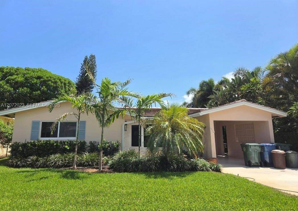 1524 NE 37th St, Oakland Park FL 33334