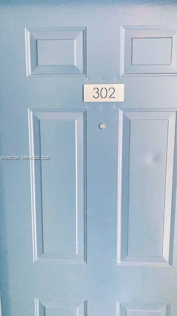 16851 NE 18th Ave # 302 — Photo 2